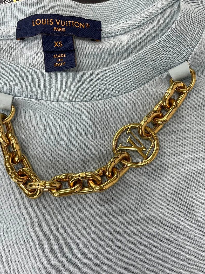 Louis Vuitton Louis Vuitton Blue thick chain short sleeves Size US XS / EU 42 / 0 - 2 Thumbnail
