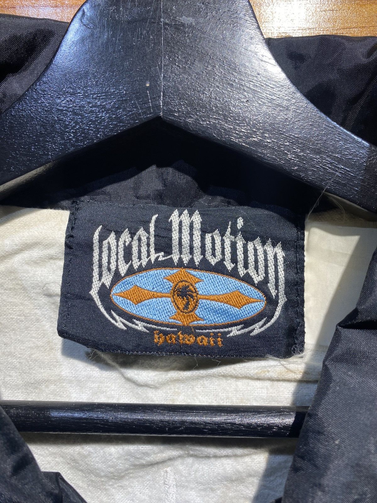 Vintage Vintage Local Motion Hawaii Surfboard Design Black Jacket Size US L / EU 52-54 / 3 - 6 Thumbnail