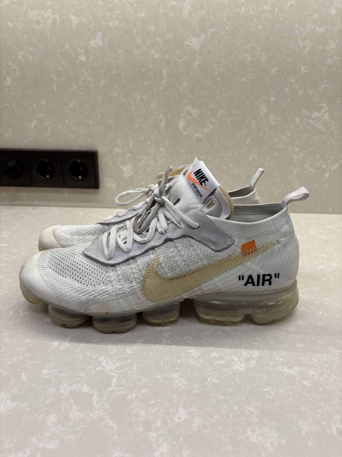 Nike × Off-White Off white vapor max in a size 12 Size US 12 / EU 45 - 1 Thumbnail