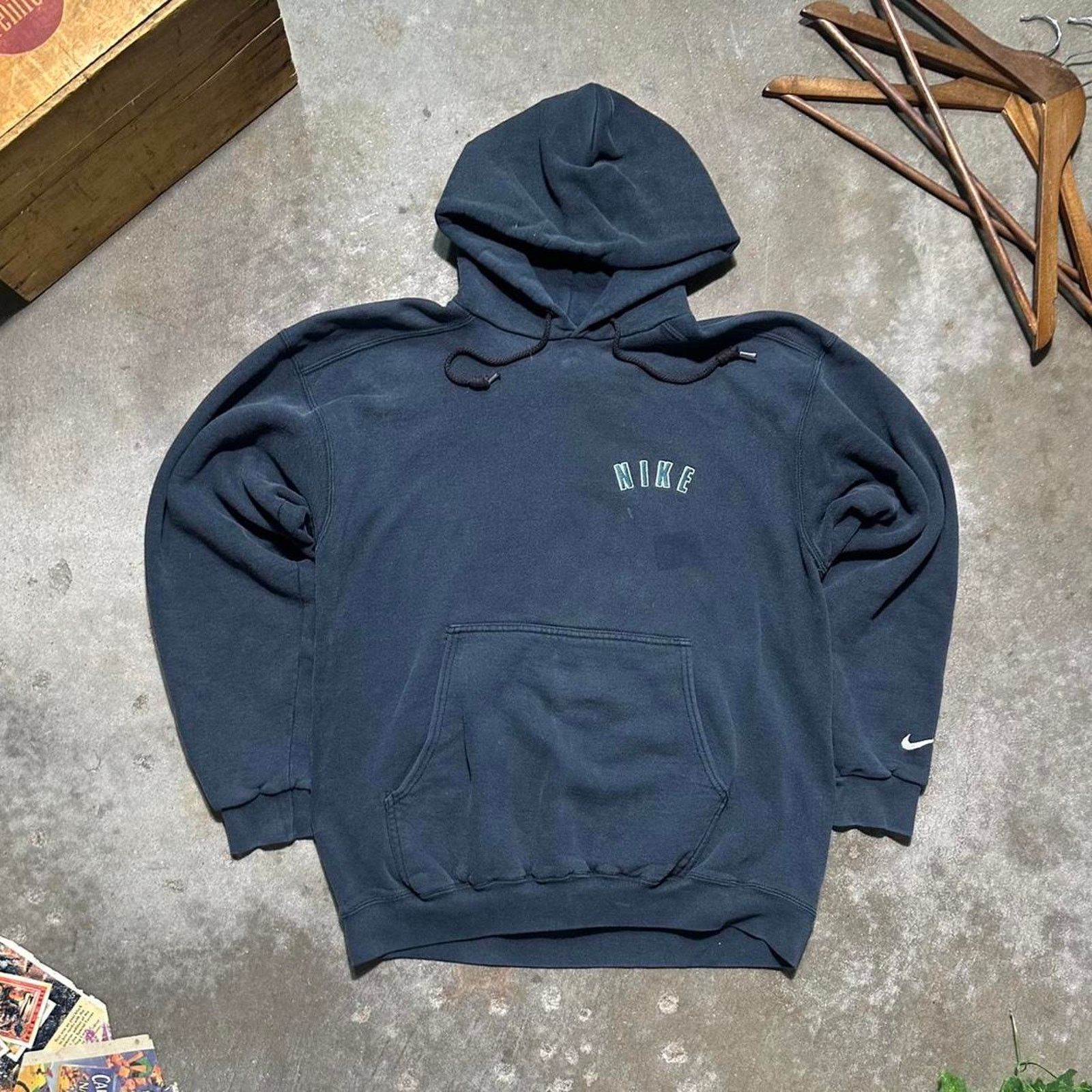 Nike Vintage 90s Nike Embroidered Spell Out Hoodie Sweatshirt Size US M / EU 48-50 / 2 - 1 Thumbnail