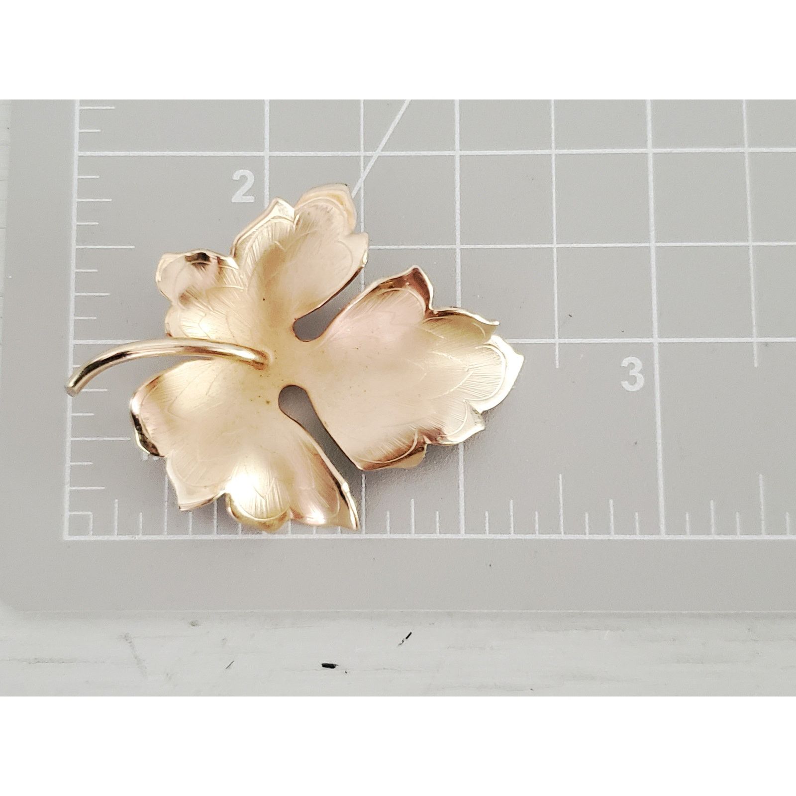 Other Vintage Giovanni Gold-tone Maple Leaf Brooch Size ONE SIZE - 7 Thumbnail