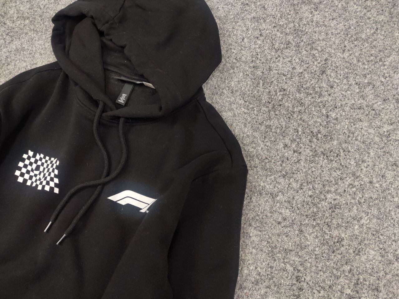 Formula 1 Formula 1 Classic Racing H&M logo Black Hoodie Size US S / EU 44-46 / 1 - 5 Thumbnail