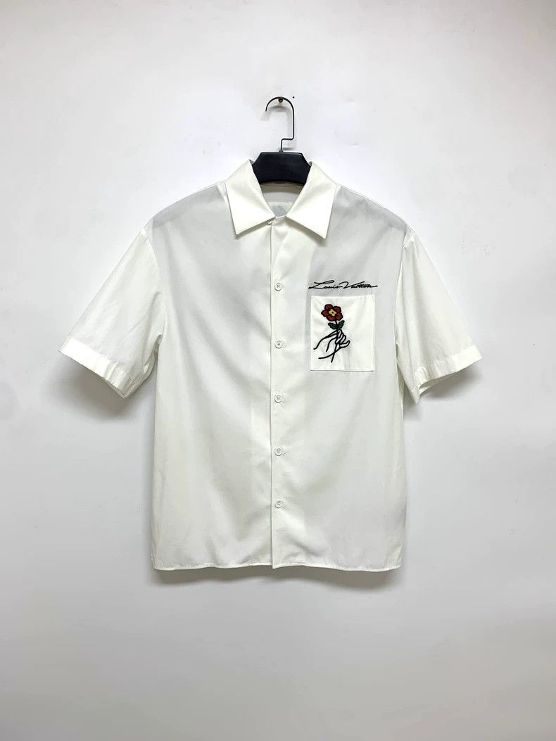 Louis Vuitton Louis Vuitton 24 new short sleeve cardigan with embroidere Size US M / EU 48-50 / 2 - 1 Thumbnail
