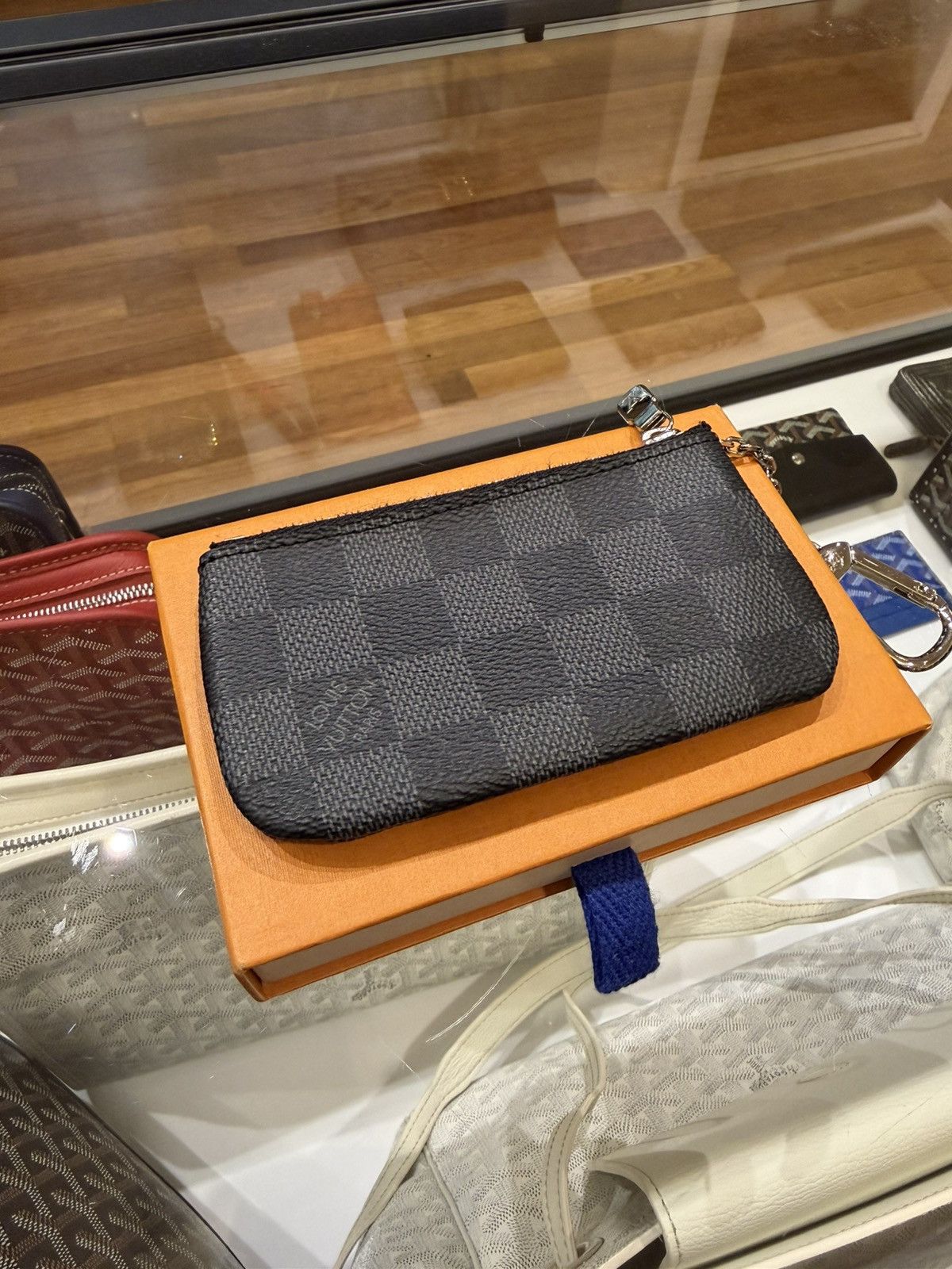 Louis Vuitton Louis Vuitton Graphite Damier Canvas Key Pouch w/ D-Ring Size ONE SIZE - 1 Thumbnail