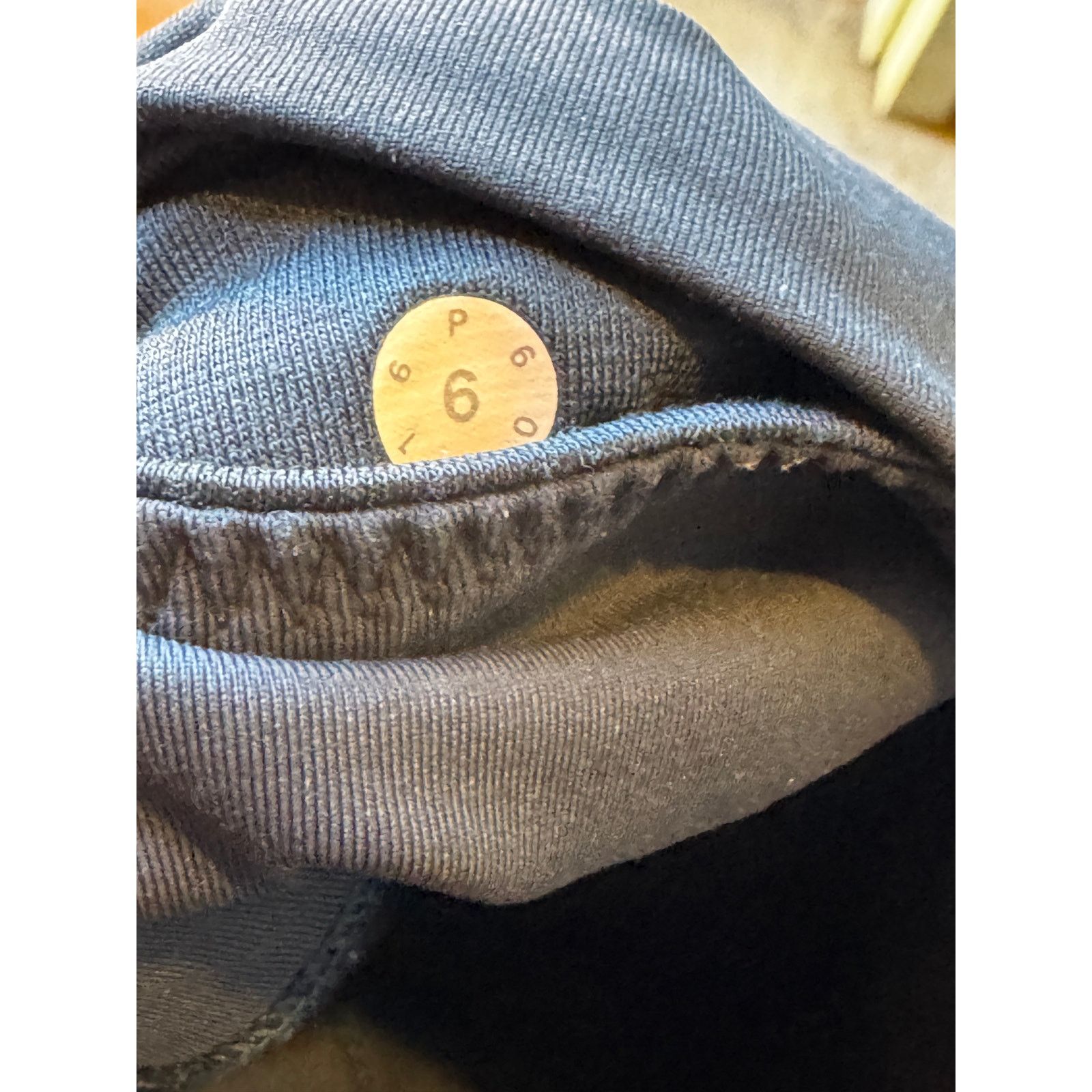 Lululemon Lululemon Dark Blue Leggings (6) Size 28" / US 6 / IT 42 - 3 Thumbnail