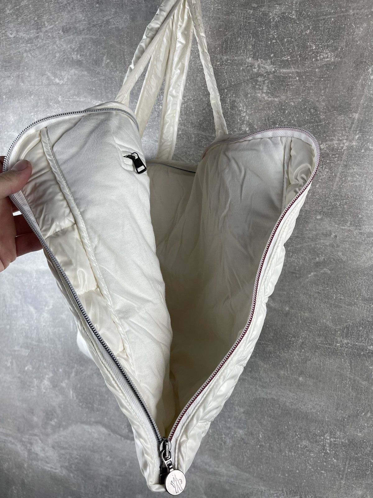 Moncler Moncler France Nylon Puffer Luxury Down White Zip Tote Bag Size ONE SIZE - 11 Thumbnail