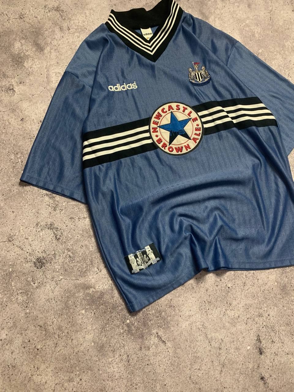 Adidas Newcastle Away football shirt 1996 Soccer Tee y2k Size US XL / EU 56 / 4 - 2 Thumbnail