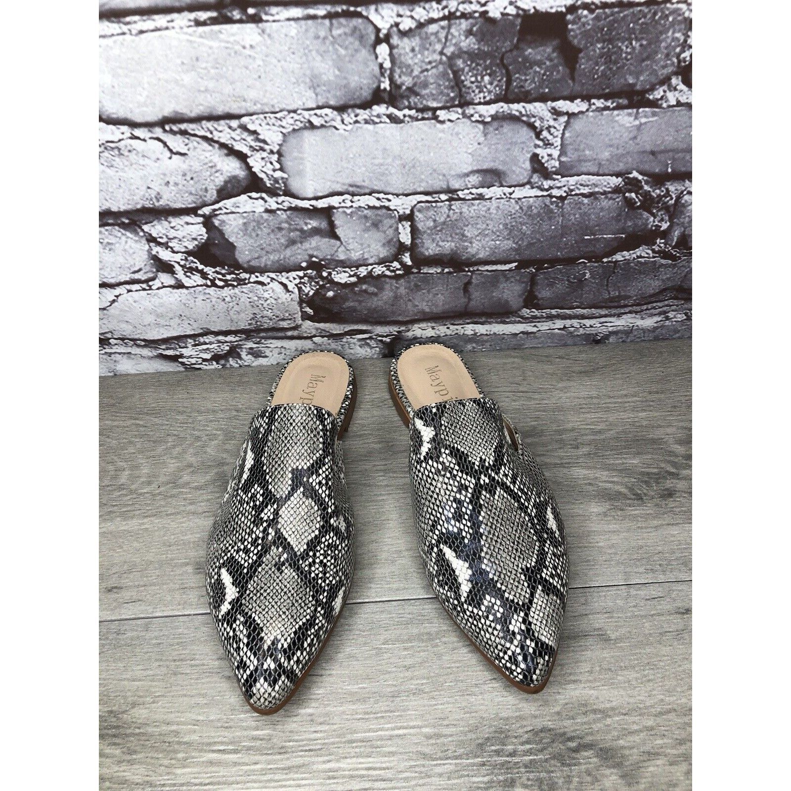 Other Maypie Ivory Black Snake Skin Print Pointed Toe Flats Mules Size US 7 / IT 37 - 15 Thumbnail