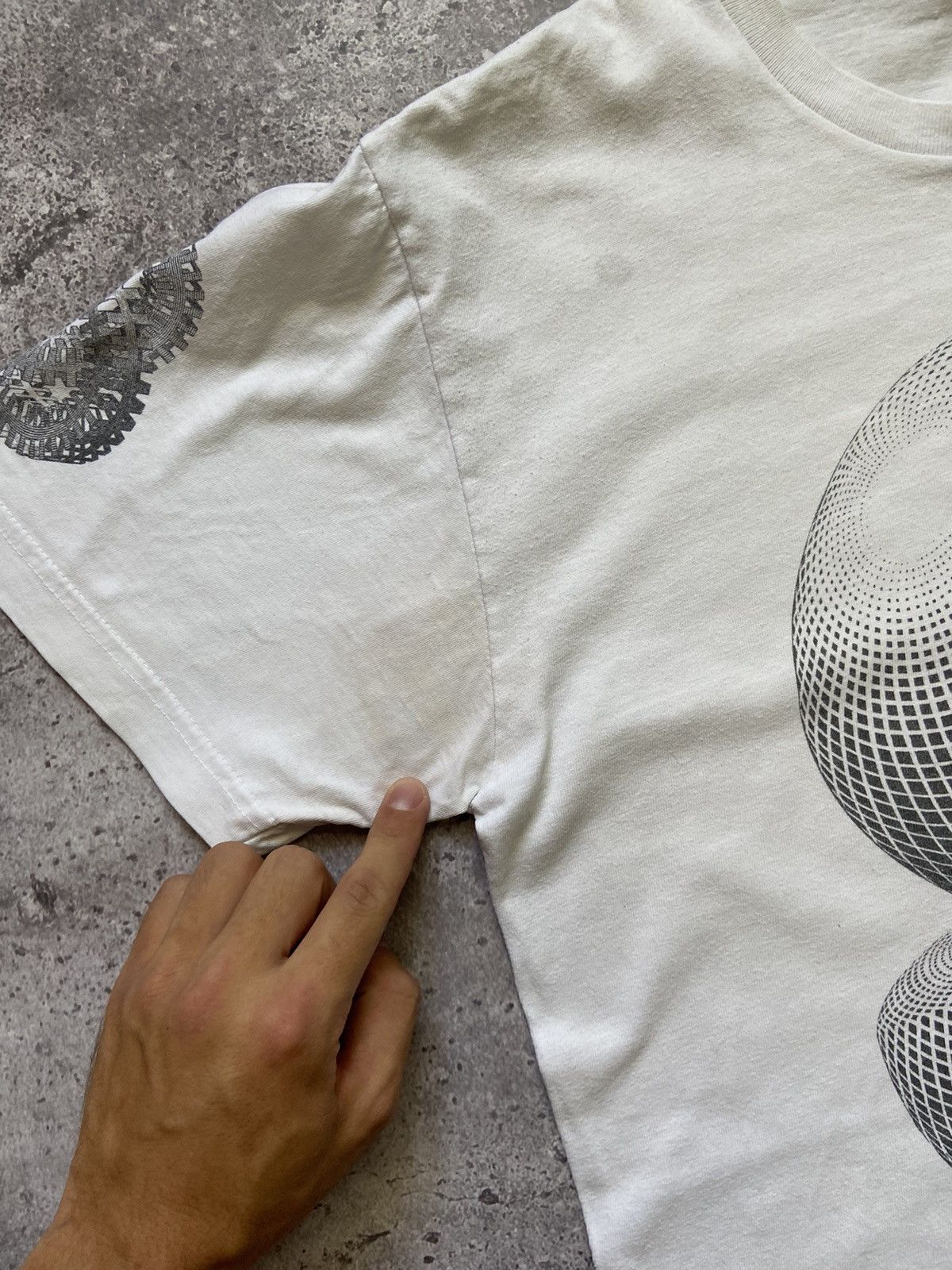 Other SS17 Supreme MC Escher Three Spheres Tee in White Size US M / EU 48-50 / 2 - 7 Thumbnail