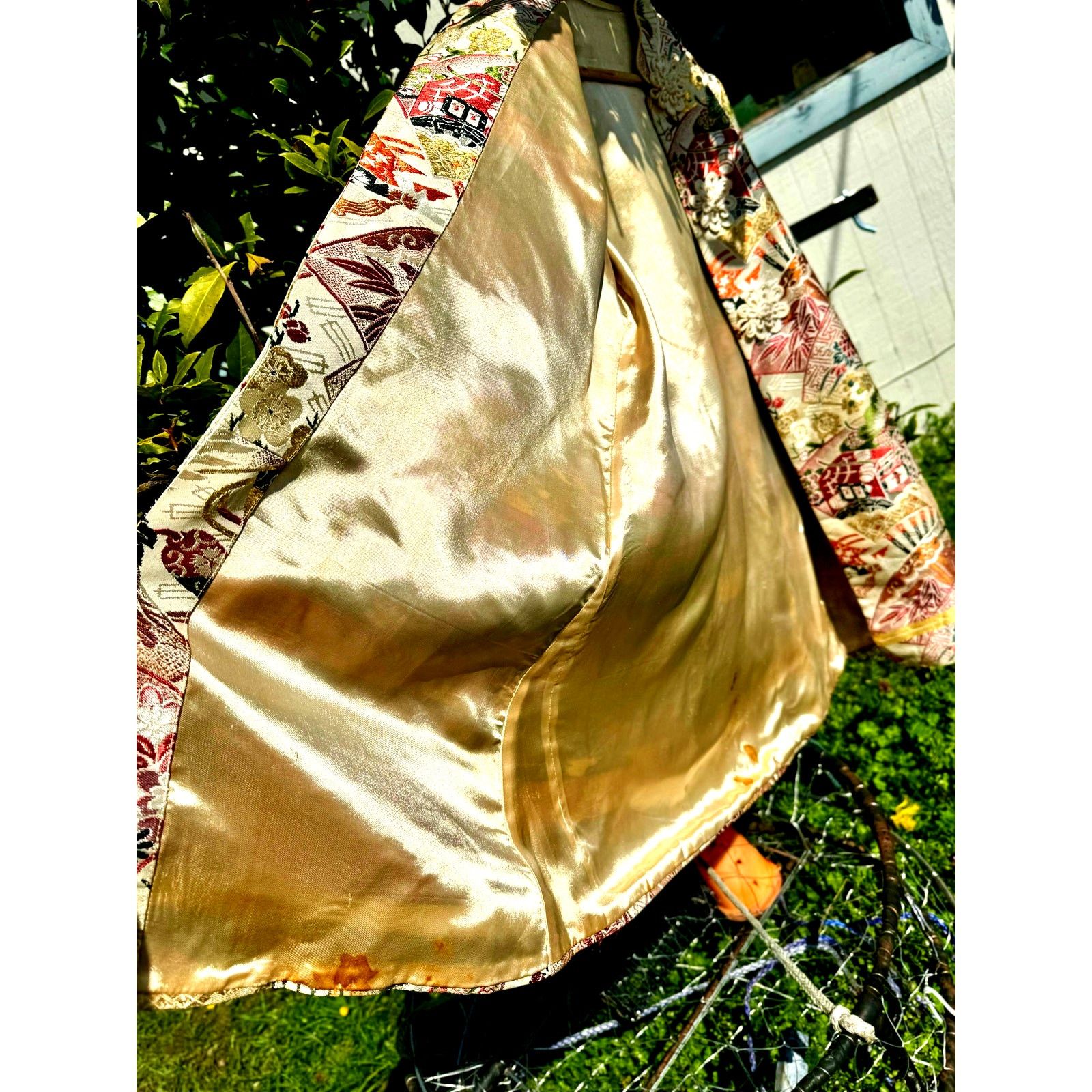 Vintage Vintage 60s Mid-Century Brocade Jacket Pagoda & Crane Motifs Size M / US 6-8 / IT 42-44 - 9 Thumbnail