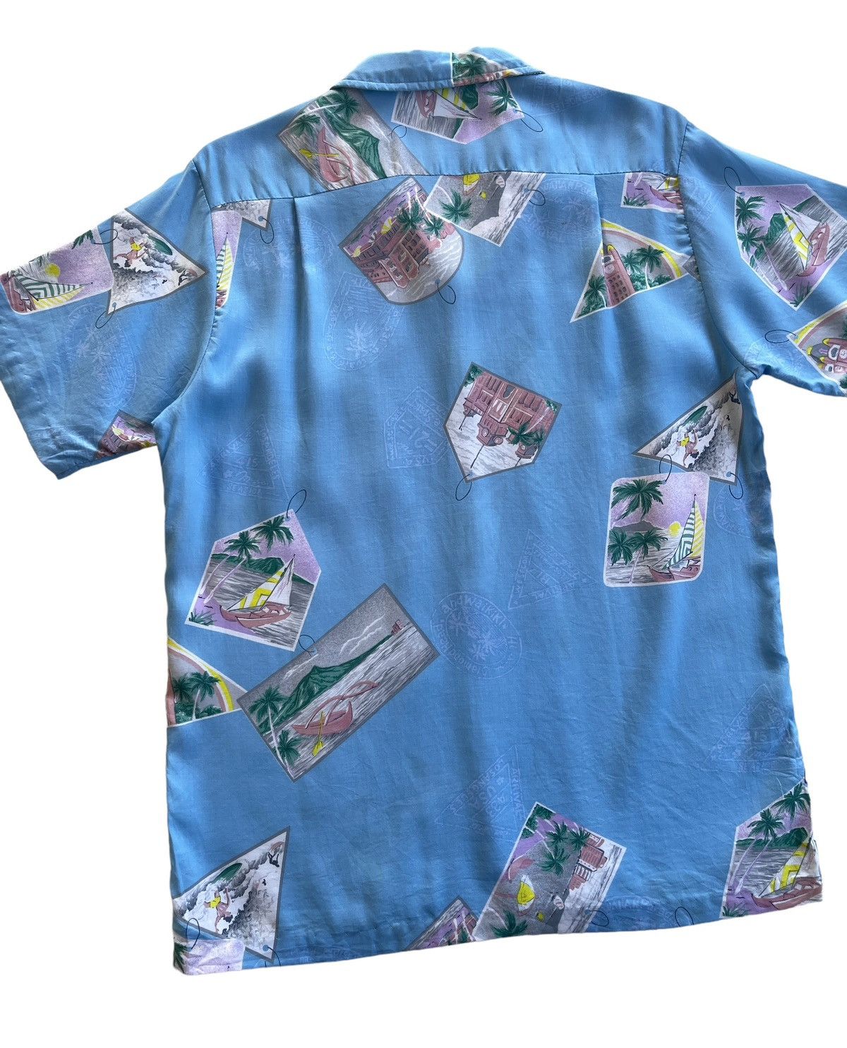 Vintage Vintage Tropical Essence Hawaiian Rayon Shirt USA Size US S / EU 44-46 / 1 - 4 Thumbnail