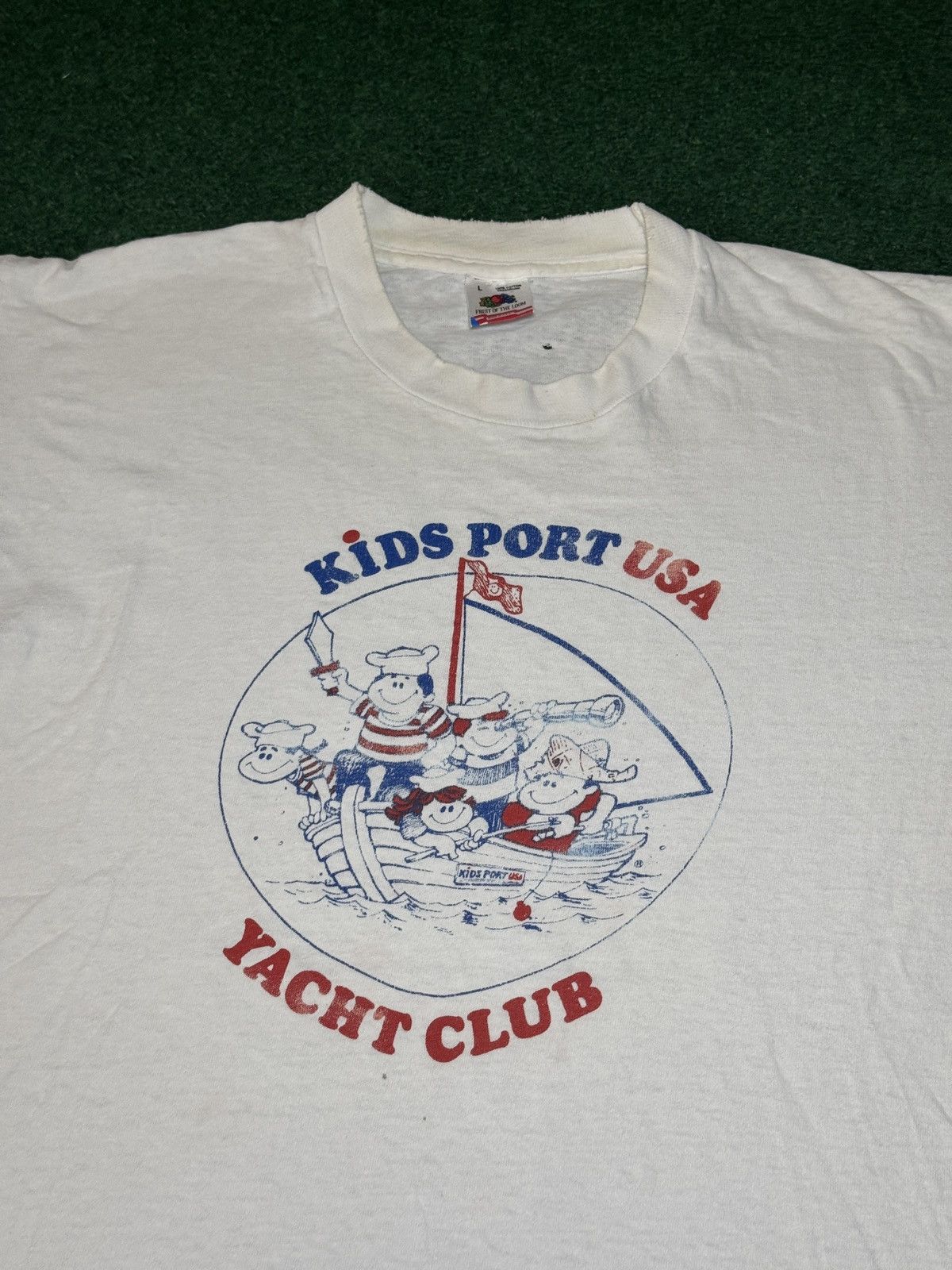Fruit Of The Loom Vintage 90s Kids Port Yacht Club Juinor Sailing T Shirt Size US L / EU 52-54 / 3 - 2 Thumbnail