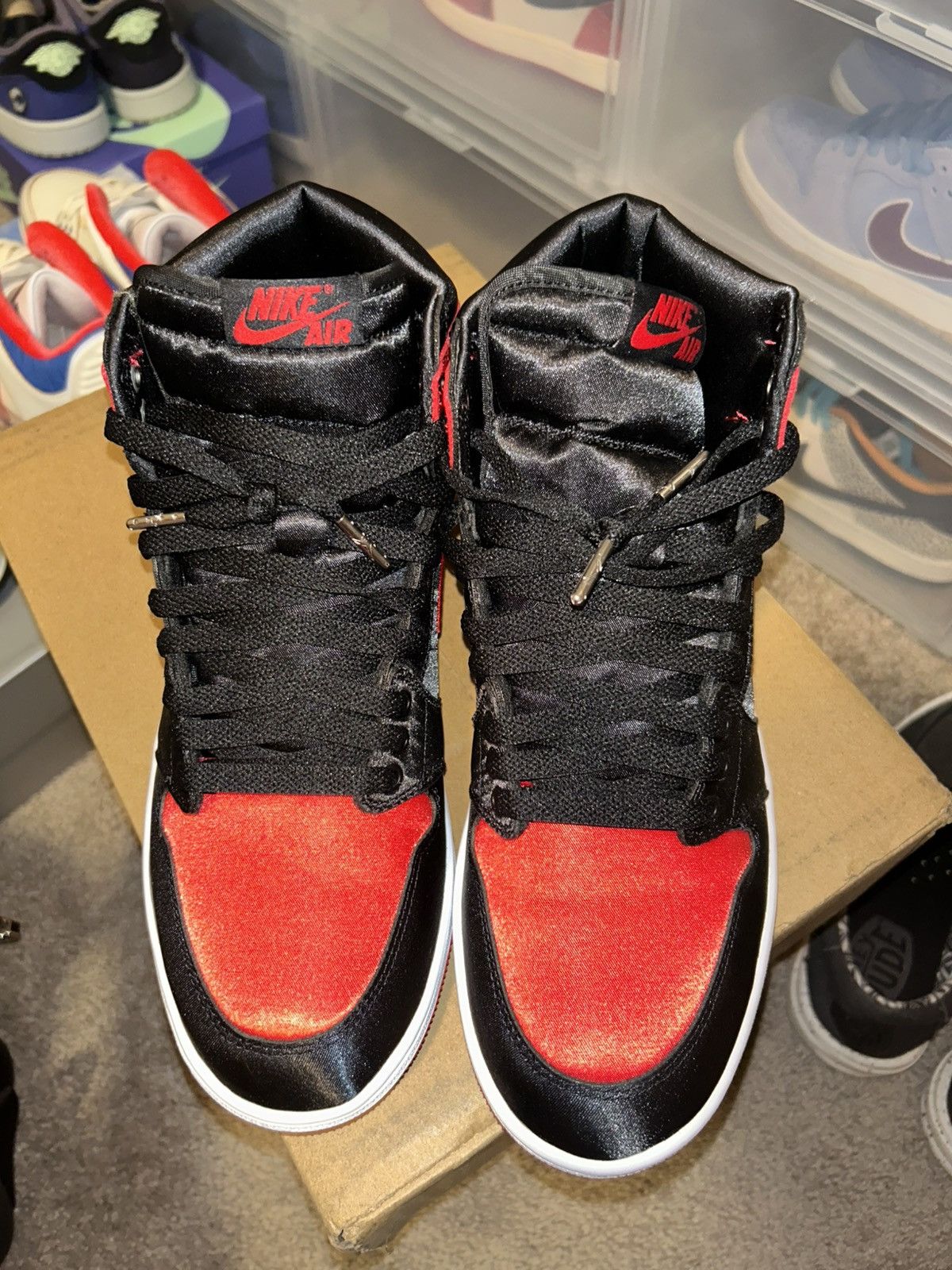 Jordan Brand Jordan 1 satin bred Size US 8.5 / EU 41-42 - 4 Thumbnail