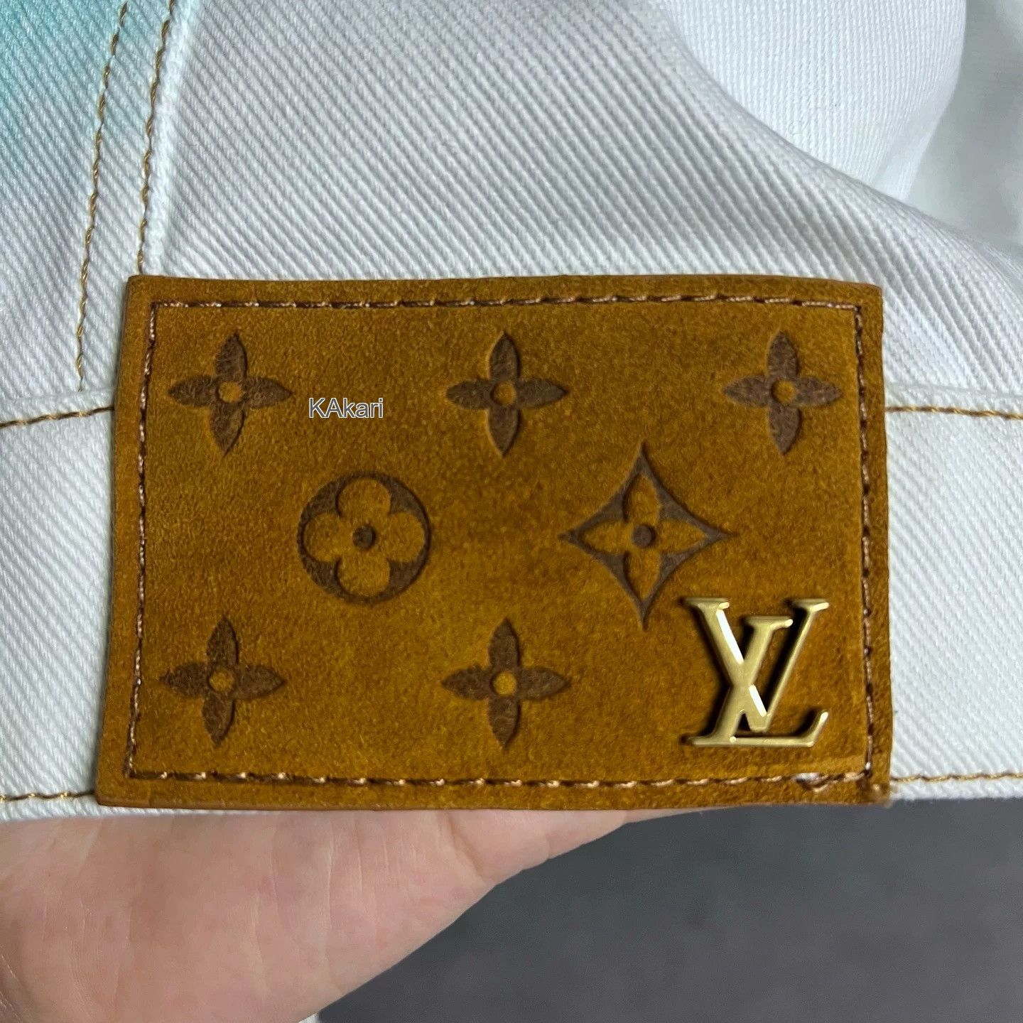 Louis Vuitton Louis Vuitton White Spray-Paint Denim Jacket Size US L / EU 52-54 / 3 - 6 Thumbnail