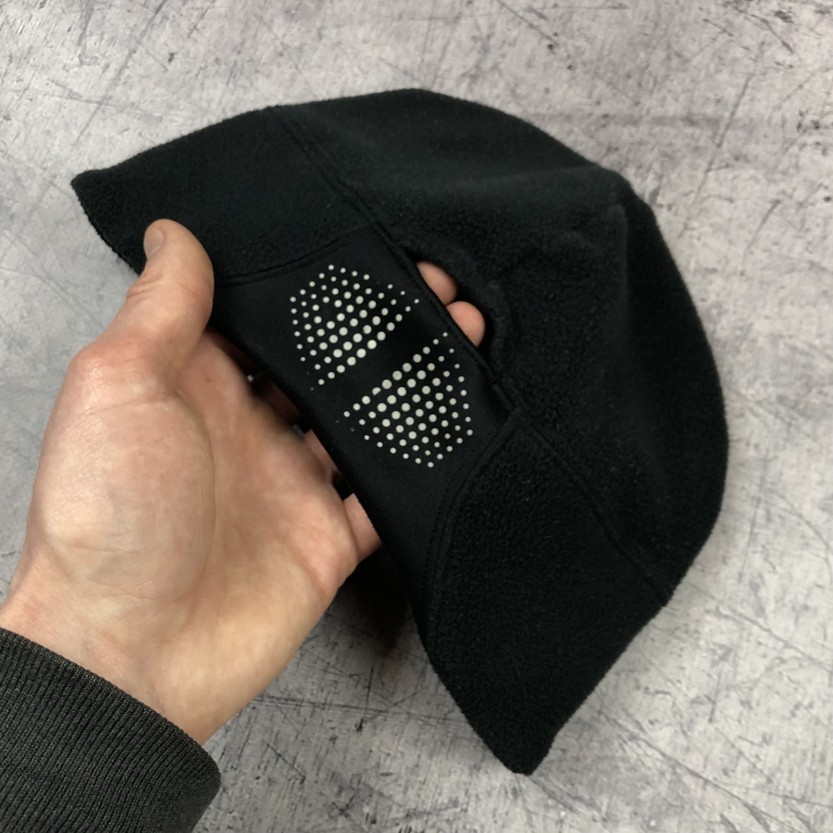 Nike Vintage Nike Swoosh Fleece Reflective Hat Size ONE SIZE - 5 Thumbnail