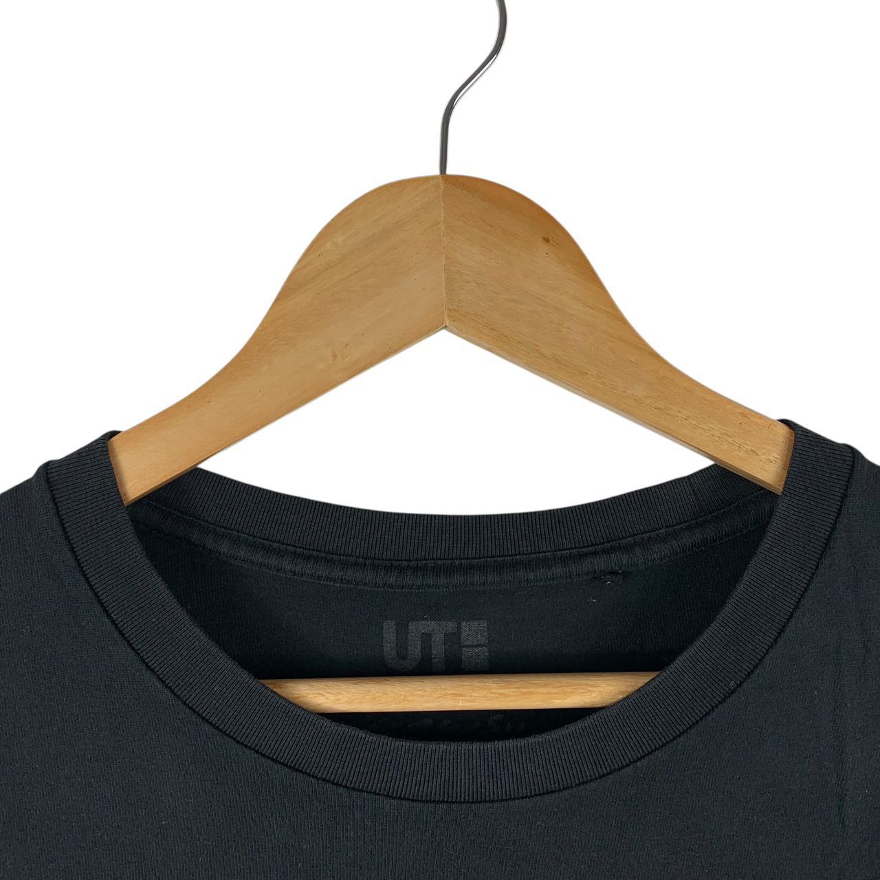 Japanese Brand × Kaws × Uniqlo UNIQLO X KAWS japanesebrand tee Size US L / EU 52-54 / 3 - 5 Thumbnail