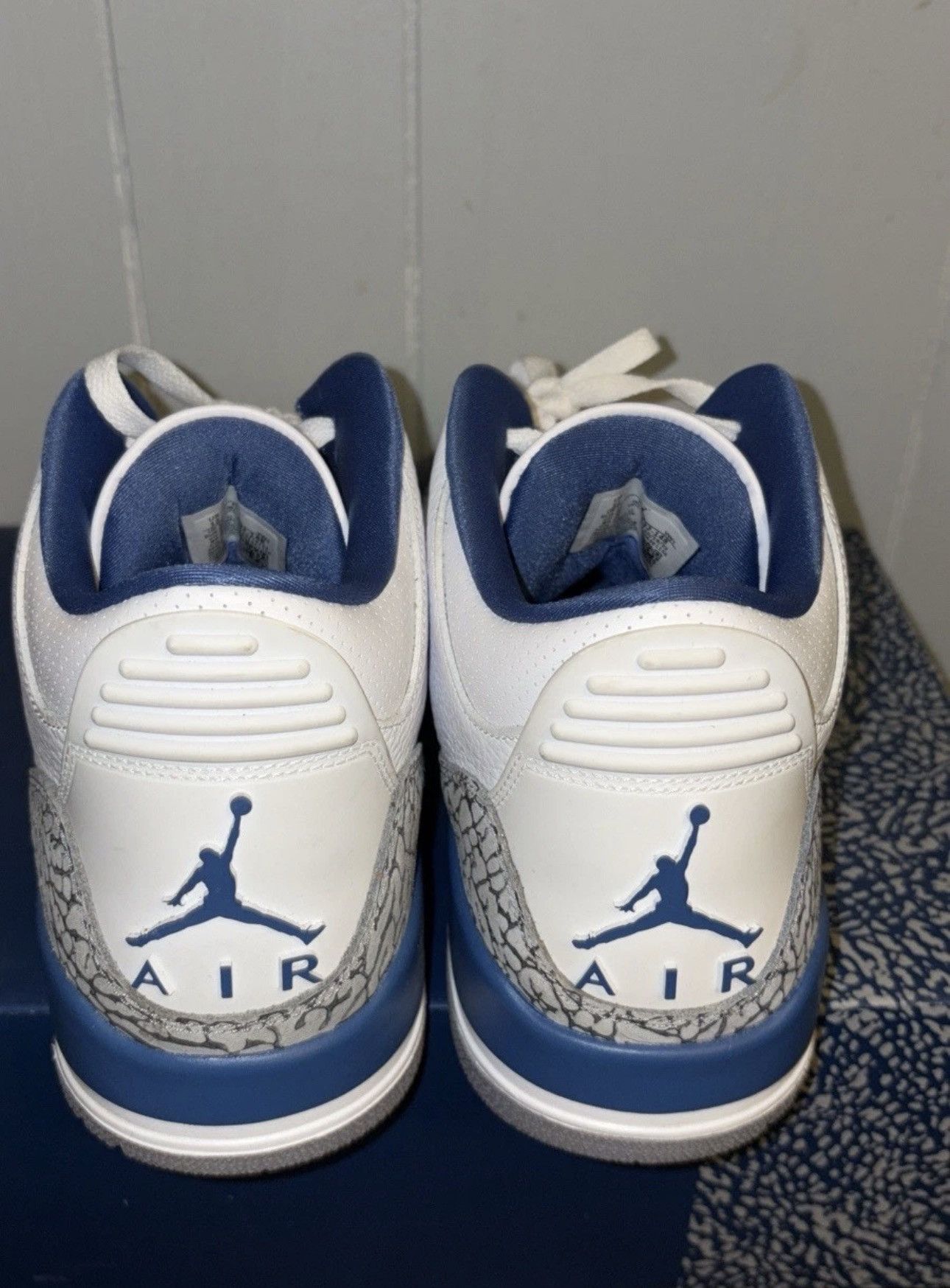 Jordan Brand Title: Nike Air Jordan 3 Retro Washington Wizards Size 12 Size US 12 / EU 45 - 8 Thumbnail
