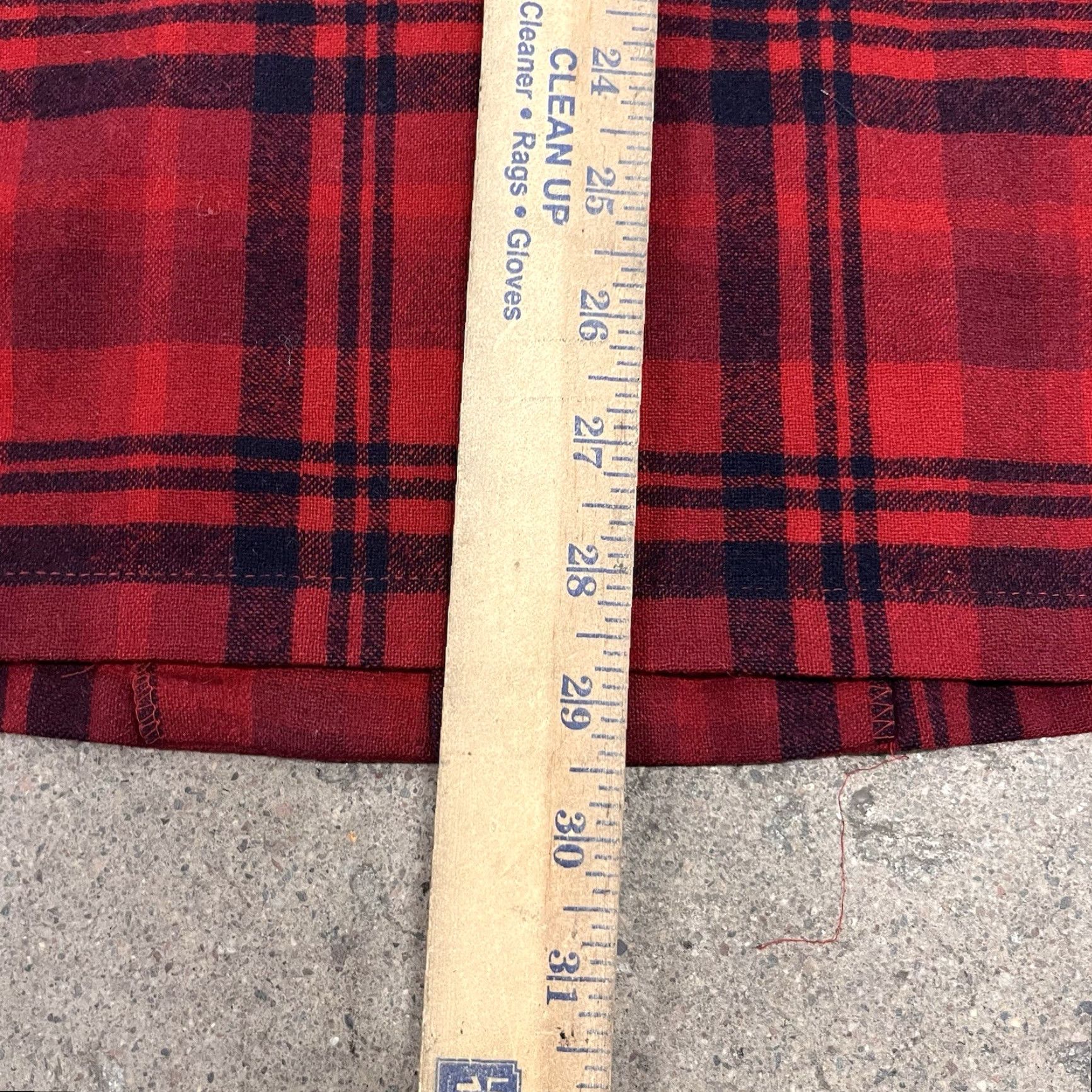 Pendleton VINTAGE Pendleton Board Shirt Red Plaid Flannel Wool Mens Large Loop Collar Size US L / EU 52-54 / 3 - 4 Thumbnail