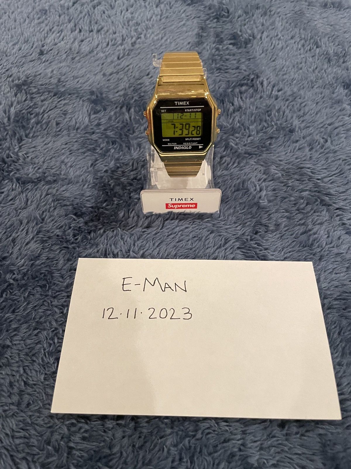 最安値通販 supreme Timex Digital Watch gold | artfive.co.jp