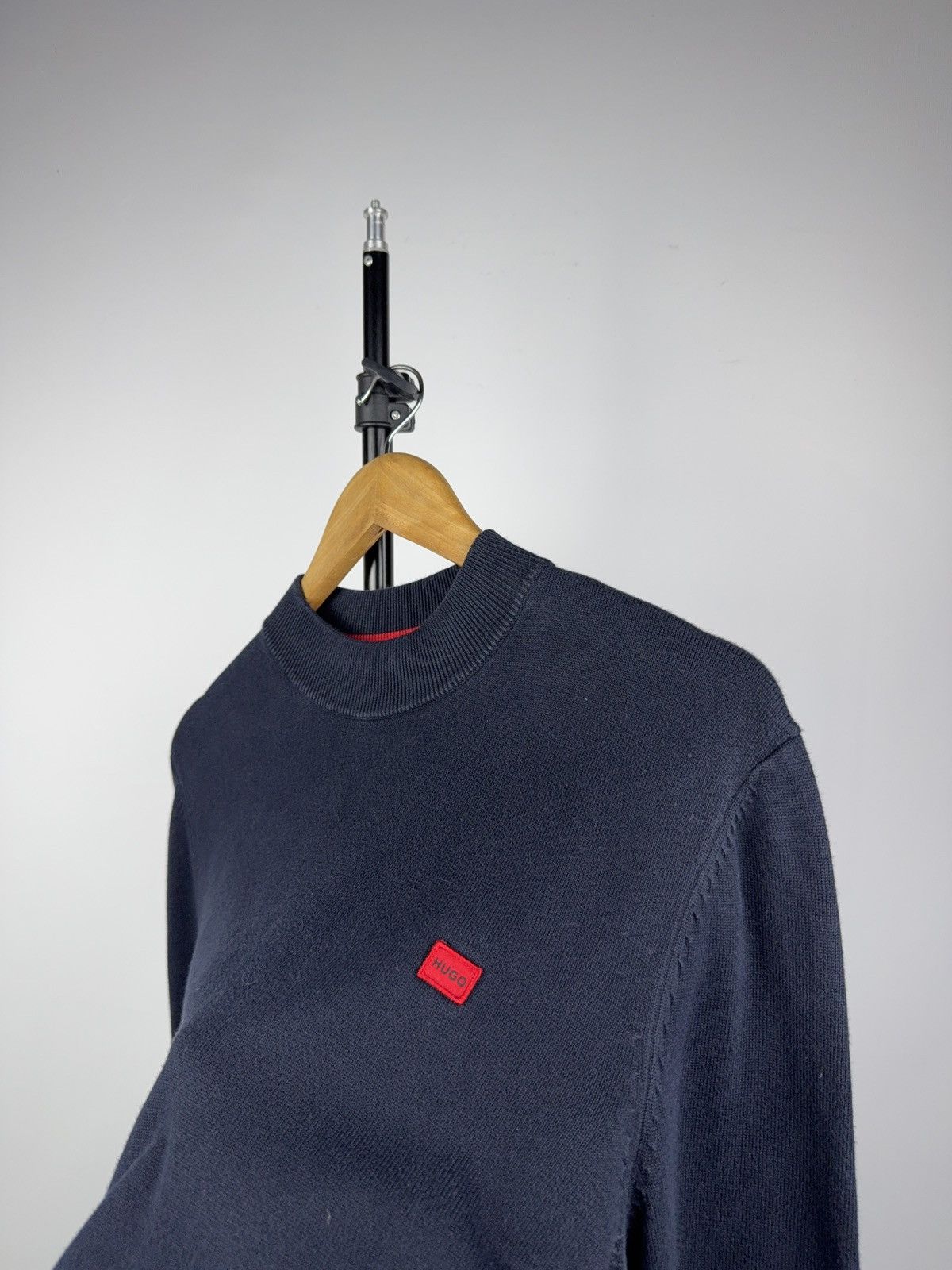 Hugo Boss Luxury 00s HUGO Boss Red Label Logo Patch Knit Sweater Size US M / EU 48-50 / 2 - 3 Thumbnail