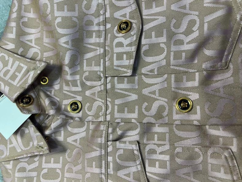 Versace Versace Letter print full print square neck button-down lo Size US M / EU 48-50 / 2 - 4 Thumbnail