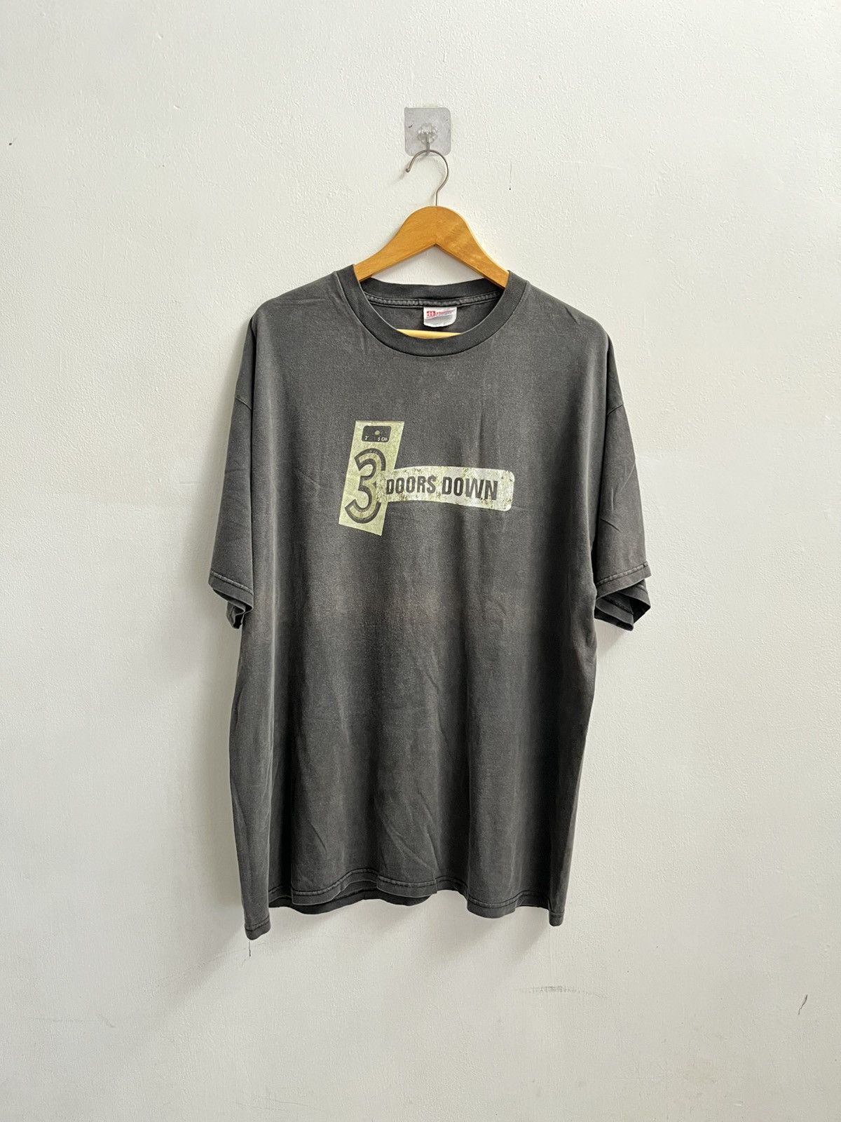 Band Tees 3 doors down faded black tshirt Size US XL / EU 56 / 4 - 3 Thumbnail