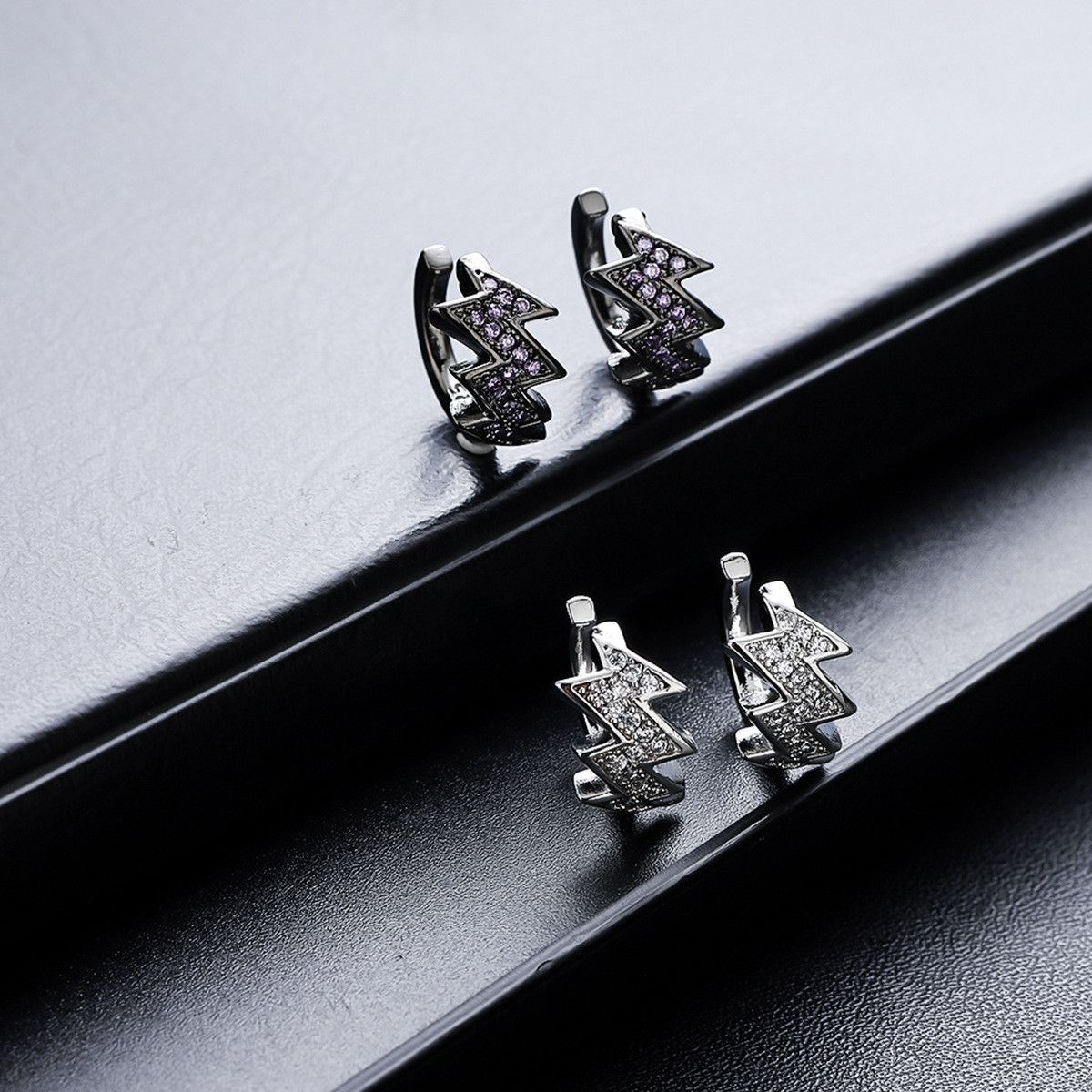 Jewelry Flashlight Hip-hop Earrings One Pairs Chrome Jewelry Size ONE SIZE - 3 Thumbnail
