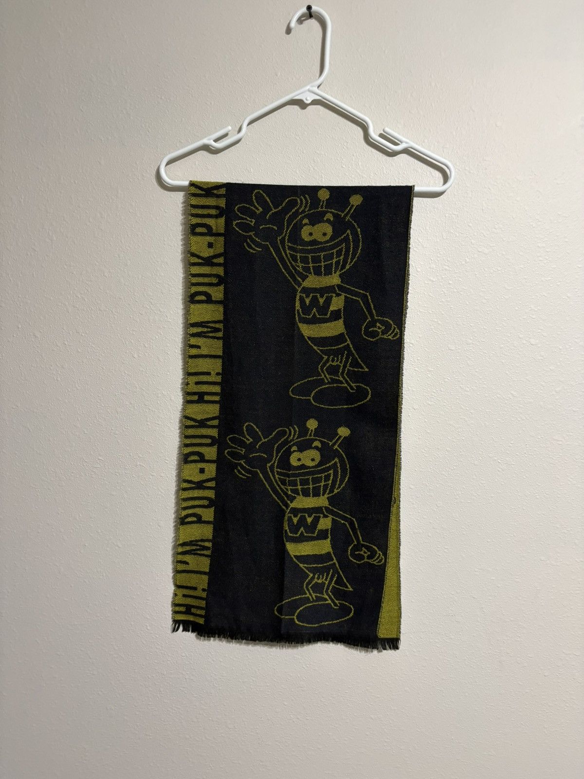 W&LT W&LT “Hi! Im puk puk” scarf Size ONE SIZE - 1 Thumbnail