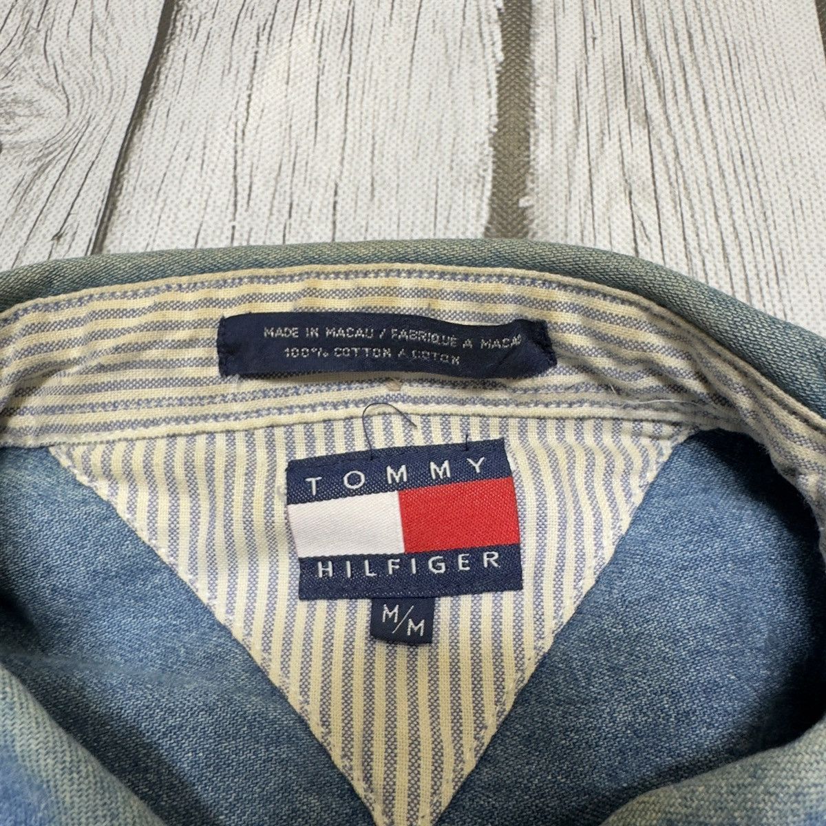 Tommy Hilfiger × Vintage Vintage Tommy Hilfiger denim shirt Size US M / EU 48-50 / 2 - 4 Thumbnail