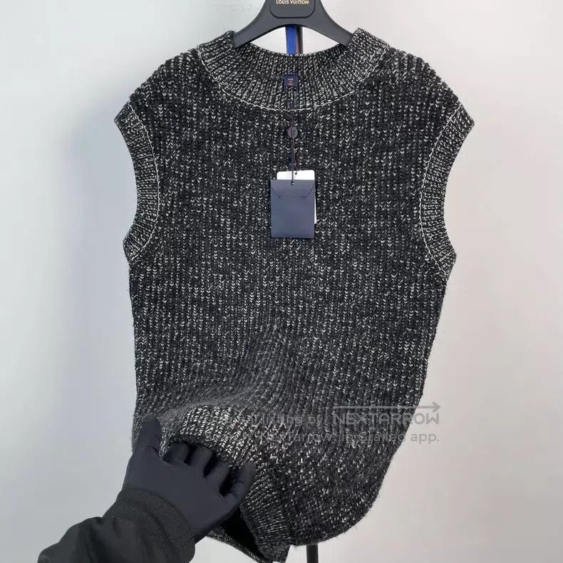 Louis Vuitton Louis Vuitton Wool Show Vest Size XS / US 0-2 / IT 36-38 - 2 Thumbnail
