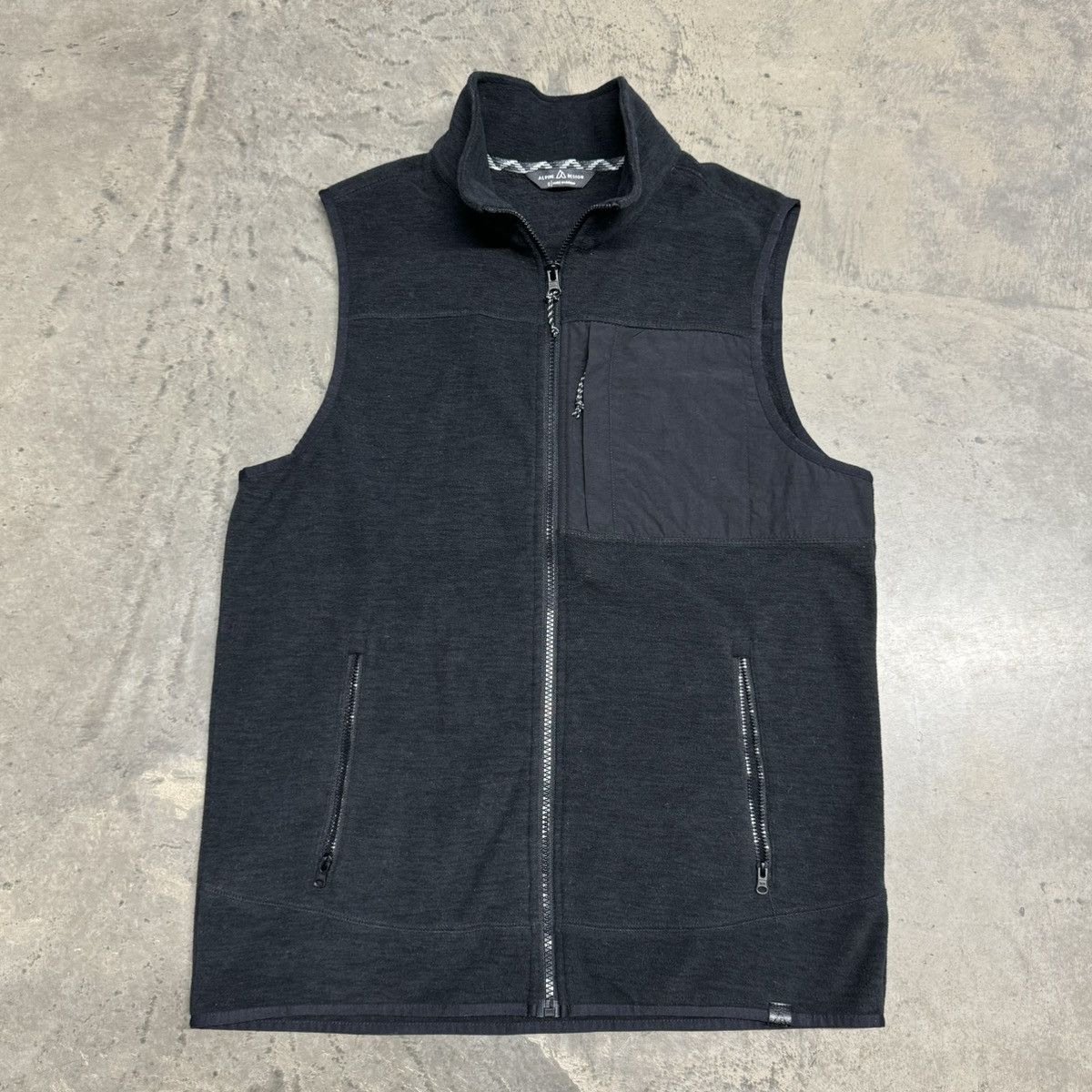 Japanese Brand × Vintage VTG Y2K Alpine Design Zip Up Fleece Vest Size US S / EU 44-46 / 1 - 1 Thumbnail