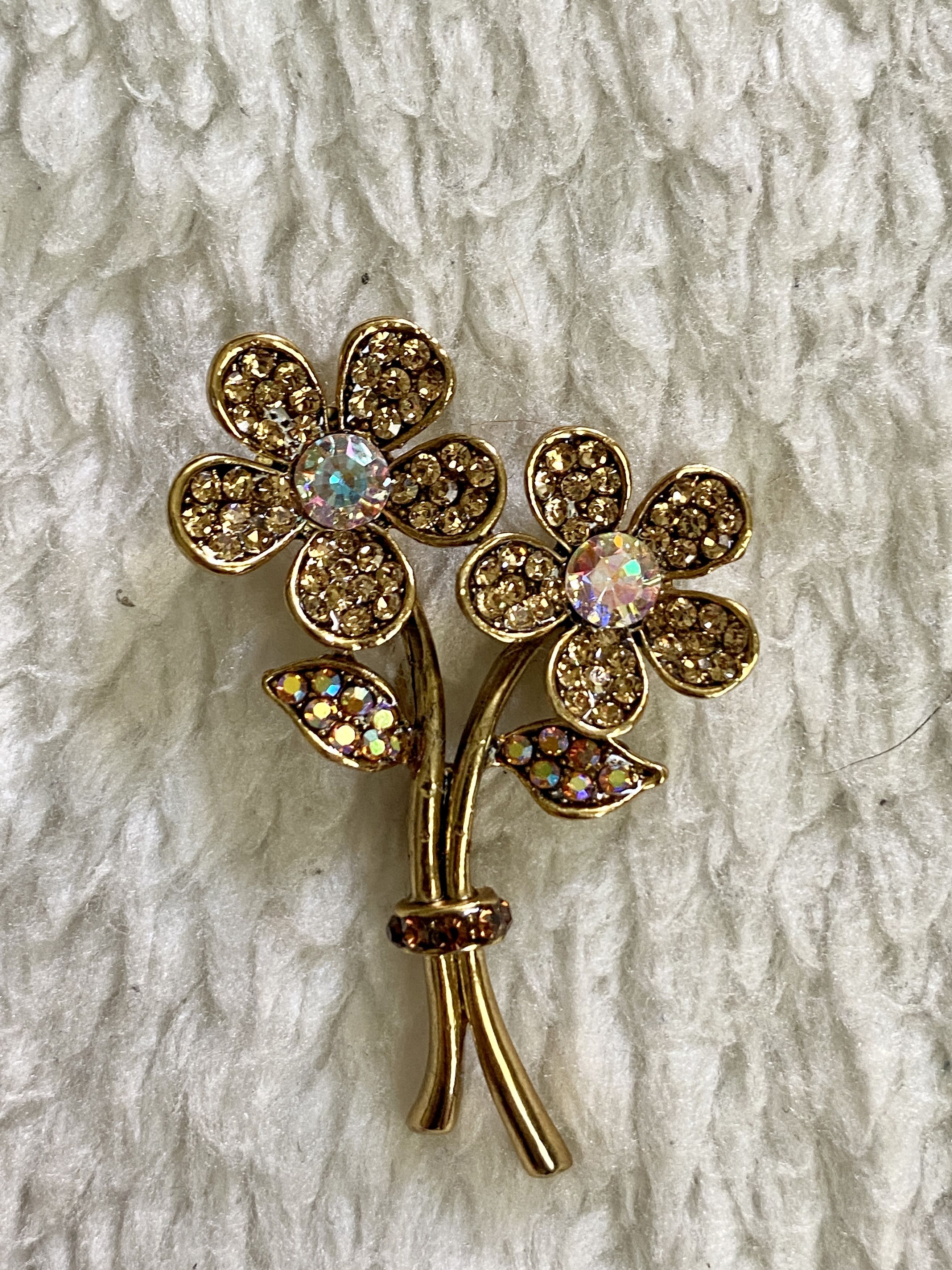 Other Vintage Gold Floral Bunch Brooch with Faux Rhinestones Size ONE SIZE - 2 Thumbnail