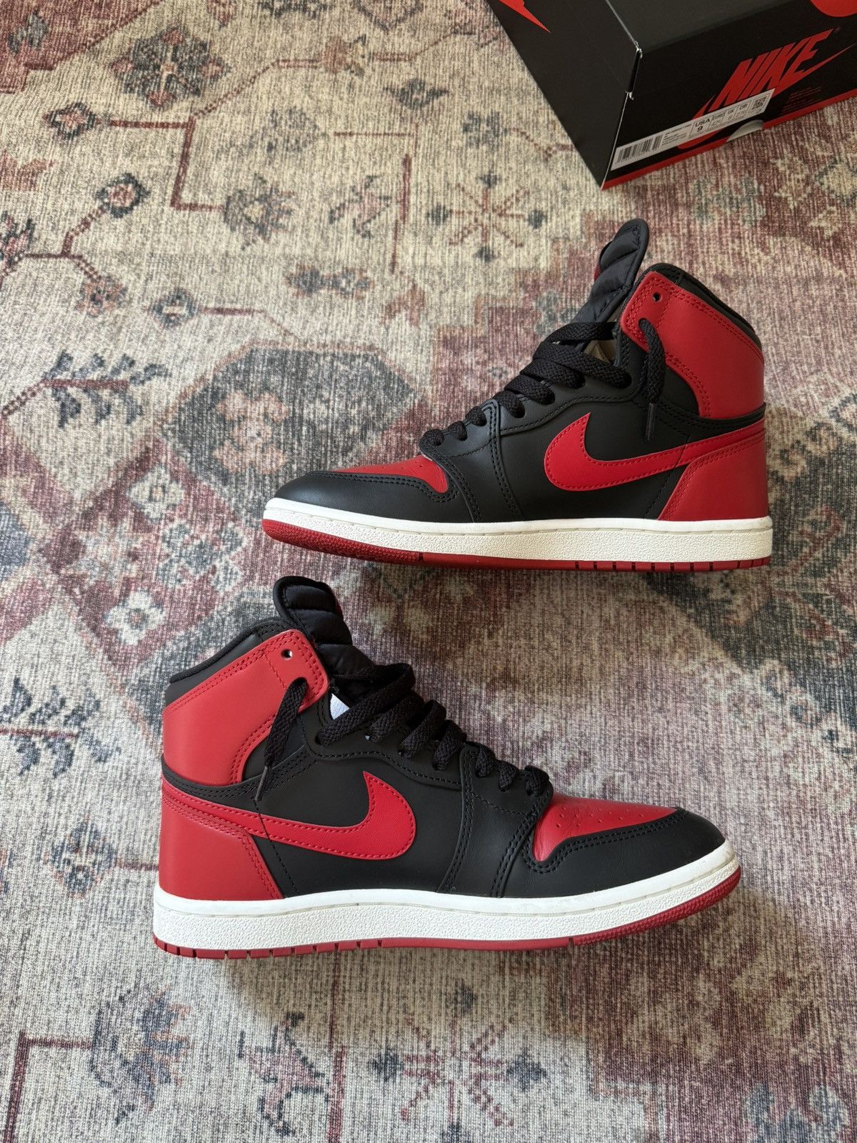 Nike Jordan 1 High 85 Bred Size US 9 / EU 42 - 2 Thumbnail