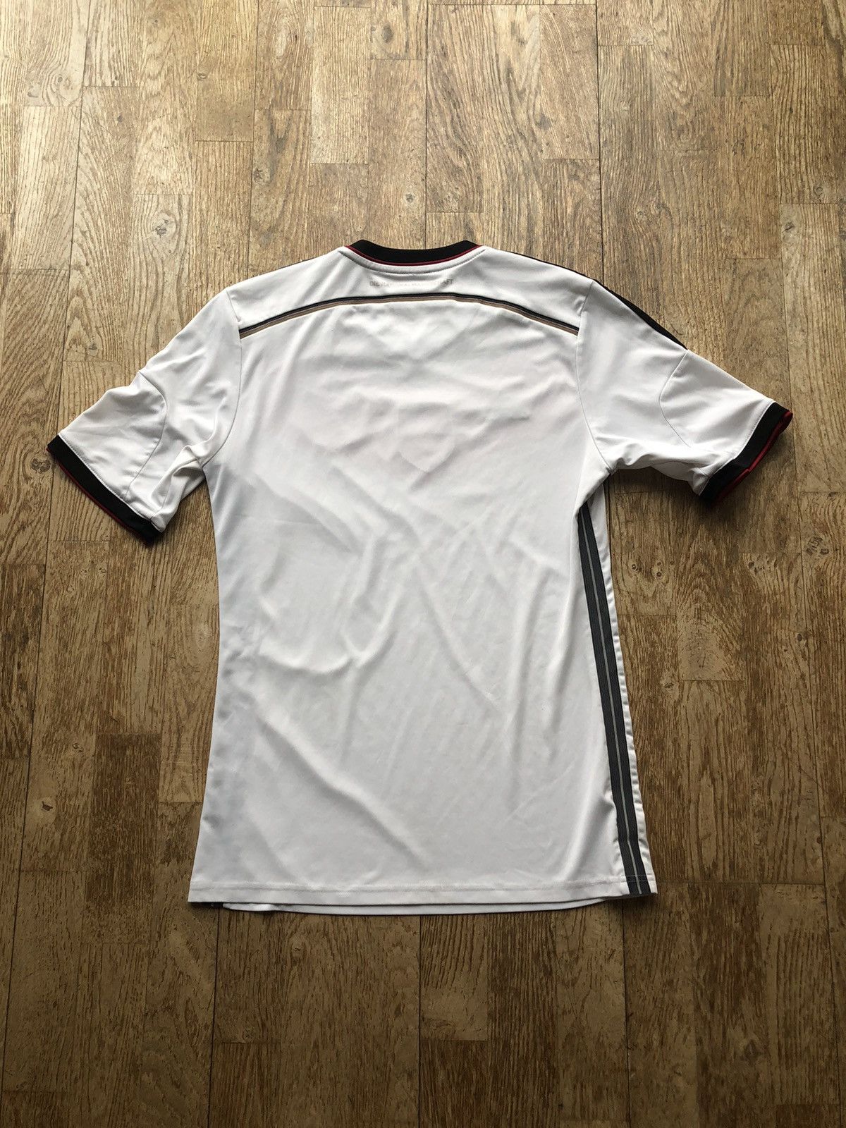 Adidas ADIDAS GERMANY FOOTBALL WORLD CUP SOCCER JERSEY Size US S / EU 44-46 / 1 - 2 Thumbnail