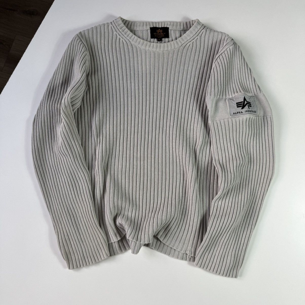 Alpha Industries × Japanese Brand × Vintage Vintage Alpha Industries Ribbed Embroidered Logo 90s Sweater Size US XL / EU 56 / 4 - 3 Thumbnail
