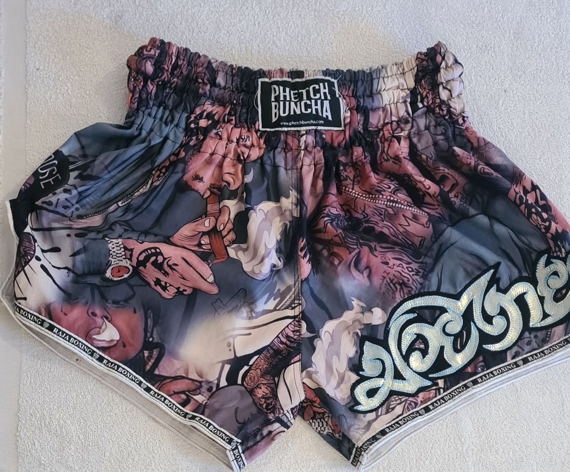Joe Boxer Short Muay Thai RajaBoxing Limited edition SMOKE IT S Size US 30 / EU 46 - 1 Thumbnail