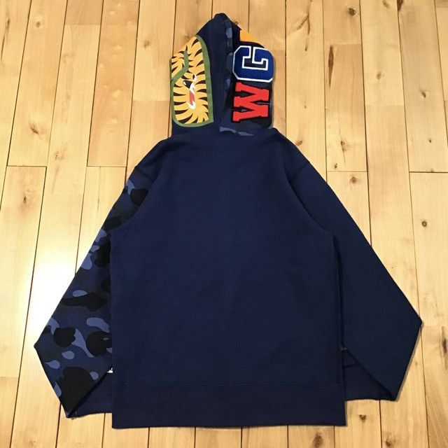 Bape BAPE Navy x Blue camo shark full zip hoodie a bathing ape Size US M / EU 48-50 / 2 - 2 Thumbnail
