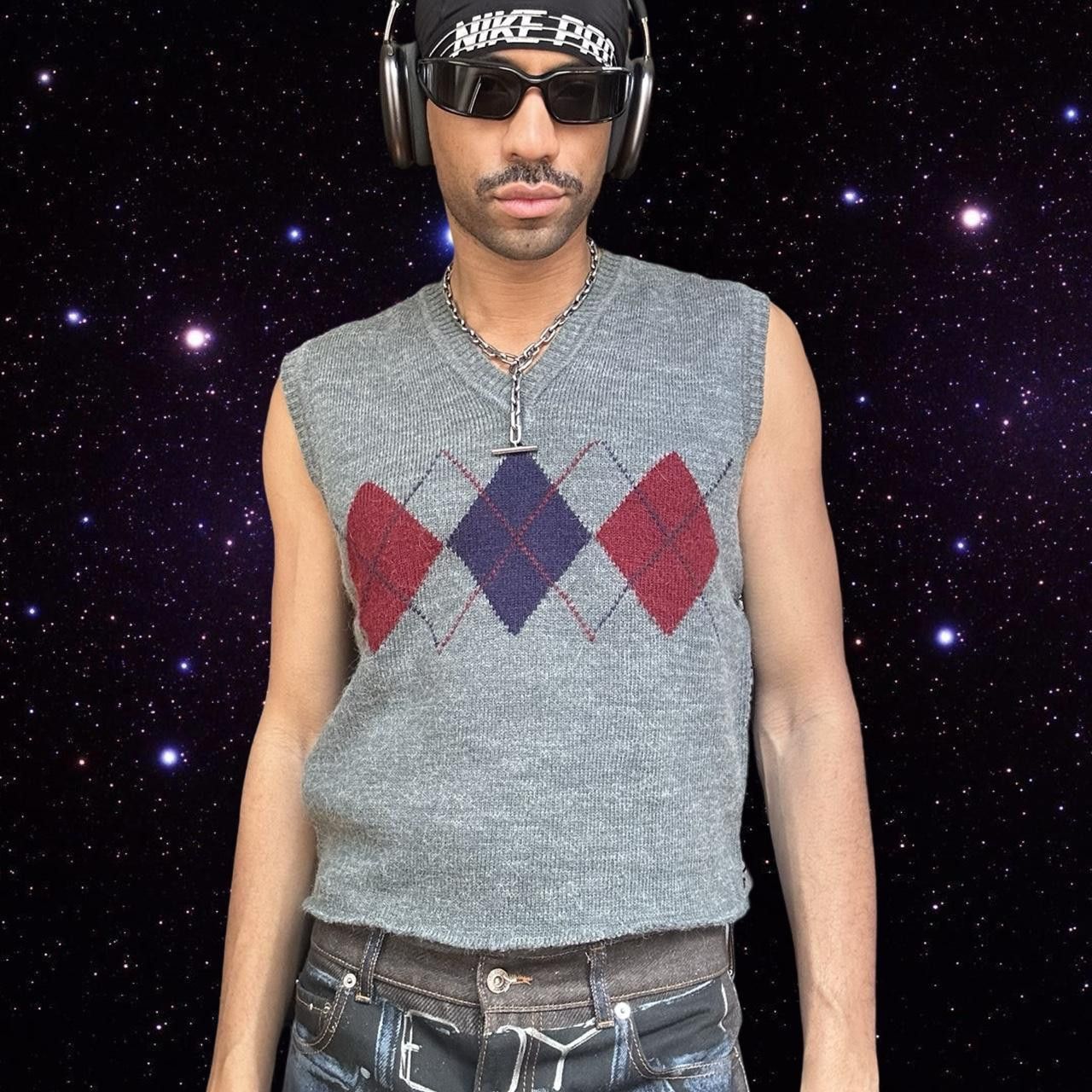 ASTROBOI* Gray Cropped Argyle Sweater Vest Large