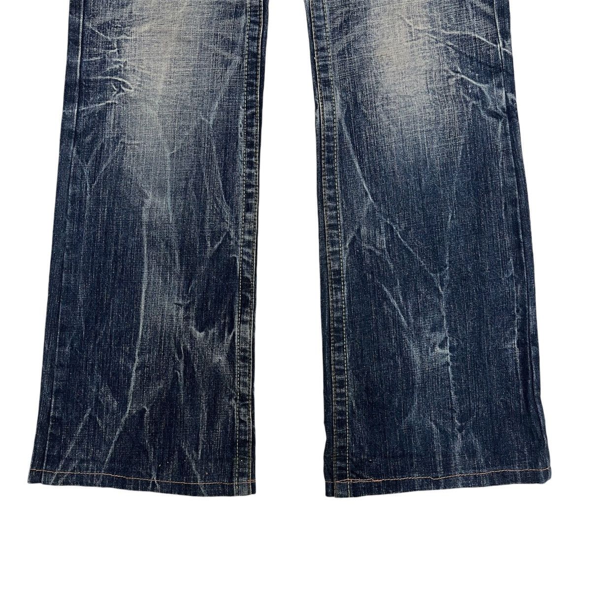 Hysteric Glamour FLARE JEANS RED PEPPER EMBROIDERY DENIM BOOT CUT PANTS Size 28" / US 6 / IT 42 - 7 Thumbnail