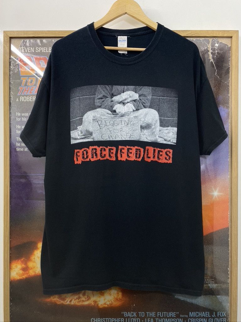 Band Tees × Gildan 2018 Force Fed Lies Begging For Change Album Promo Band Tee Size US XL / EU 56 / 4 - 1 Thumbnail