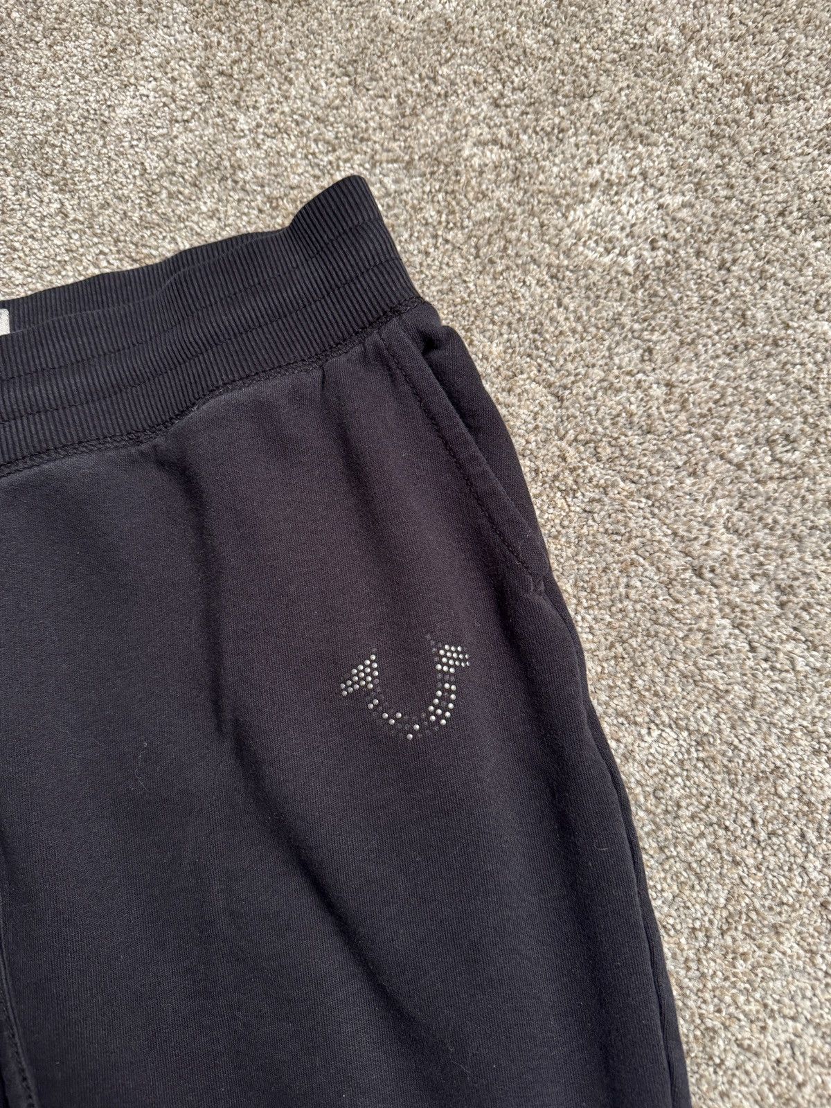 True Religion BLACK TRUE RELIGION CUFFED SWEATPANTS Size US 32 / EU 48 - 3 Thumbnail