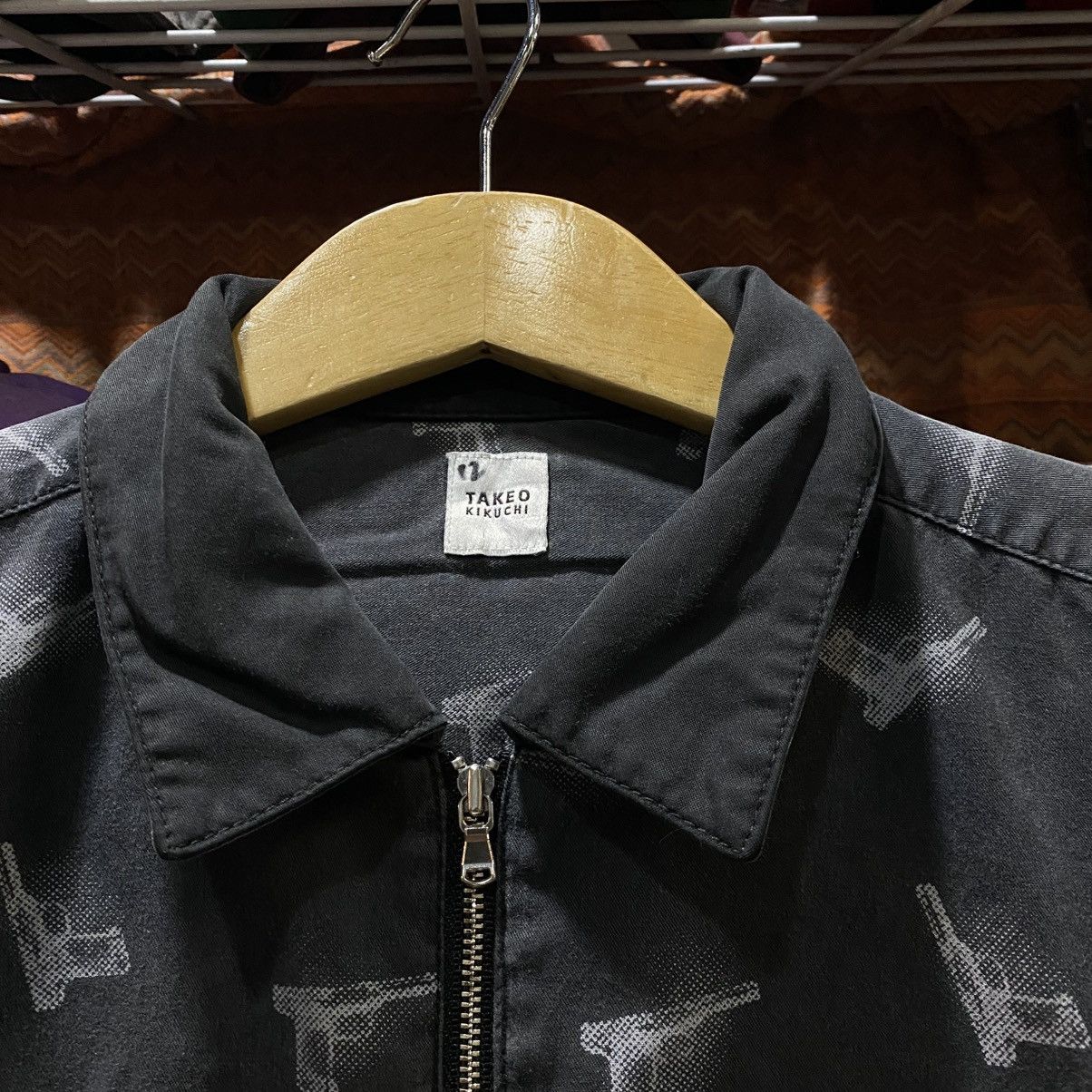 Takeo Kikuchi Takeo Kikuchi Glock FullPrint Longsleeve Shirt Zipper Jacket Size US L / EU 52-54 / 3 - 6 Thumbnail