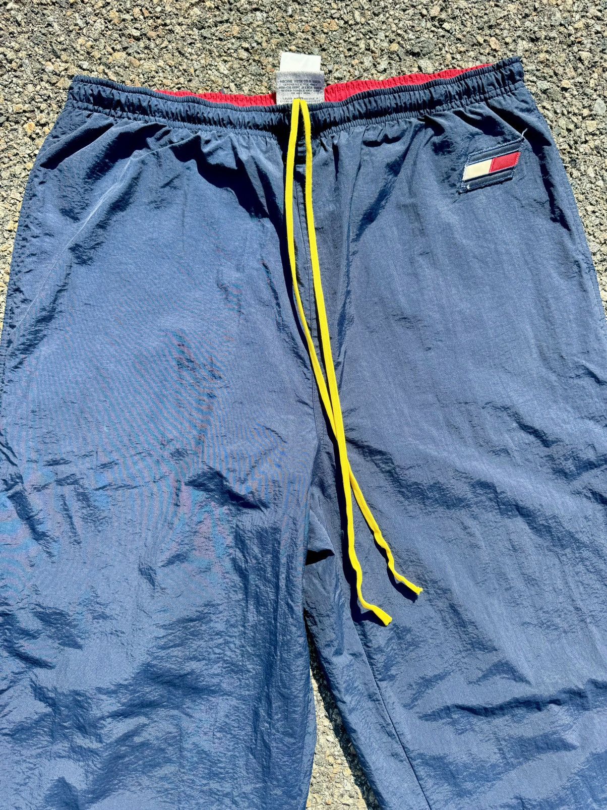 Tommy Hilfiger × Vintage Vintage Tommy Hilfiger 90’s Hip Hop Track Pants Size US 32 / EU 48 - 3 Thumbnail