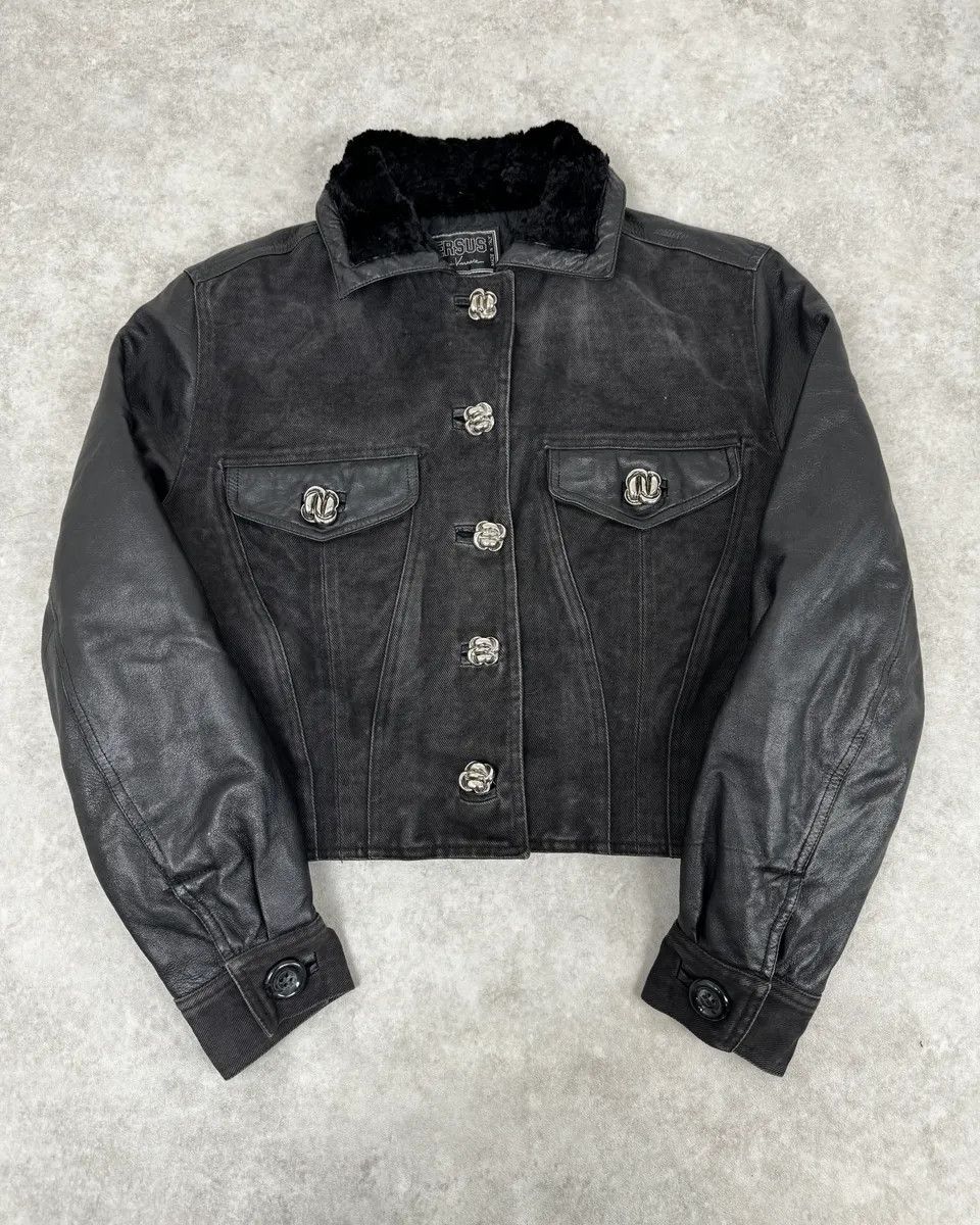 Versace 2000s Versace Buttoned Hybrid Denim & Leather Jacket Size S / US 4 / IT 40 - 1 Thumbnail