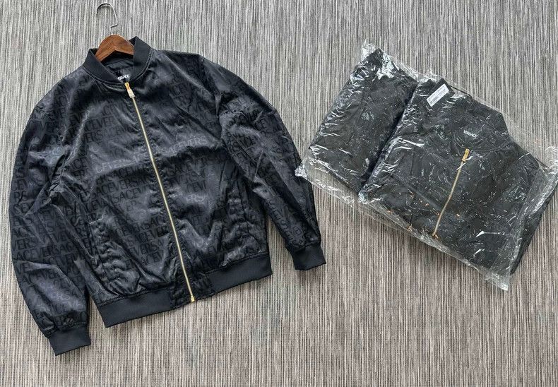 Versace Versace Black Logo Print Bomber Jacket - dmc Size US L / EU 52-54 / 3 - 1 Thumbnail