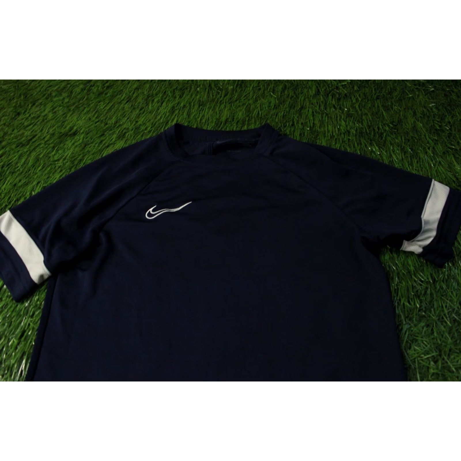 Nike Nike Academy Dri-Fit Shirt Mens M Navy Blue White Football Jersey T-Shirt 2022 Model Size US M / EU 48-50 / 2 - 2 Thumbnail