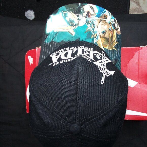 Nintendo Legend Of Zelda Breath Of The Wild Snap Back Hat Cap Size ONE SIZE - 5 Thumbnail