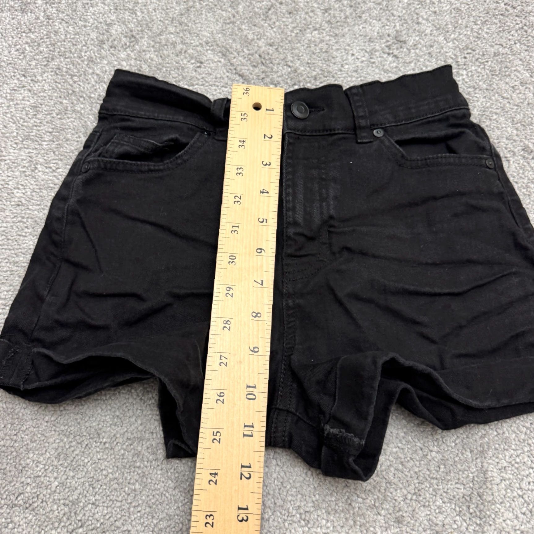 Vintage No Boundaries Denim Shorts - High Rise - Juniors 3 - Black - 3 inseam - 24" waist - 5-Pocket - Stretch Casual Summerwear - City Street Theme - Womens Size 26" / US 2 / IT 38 - 7 Thumbnail