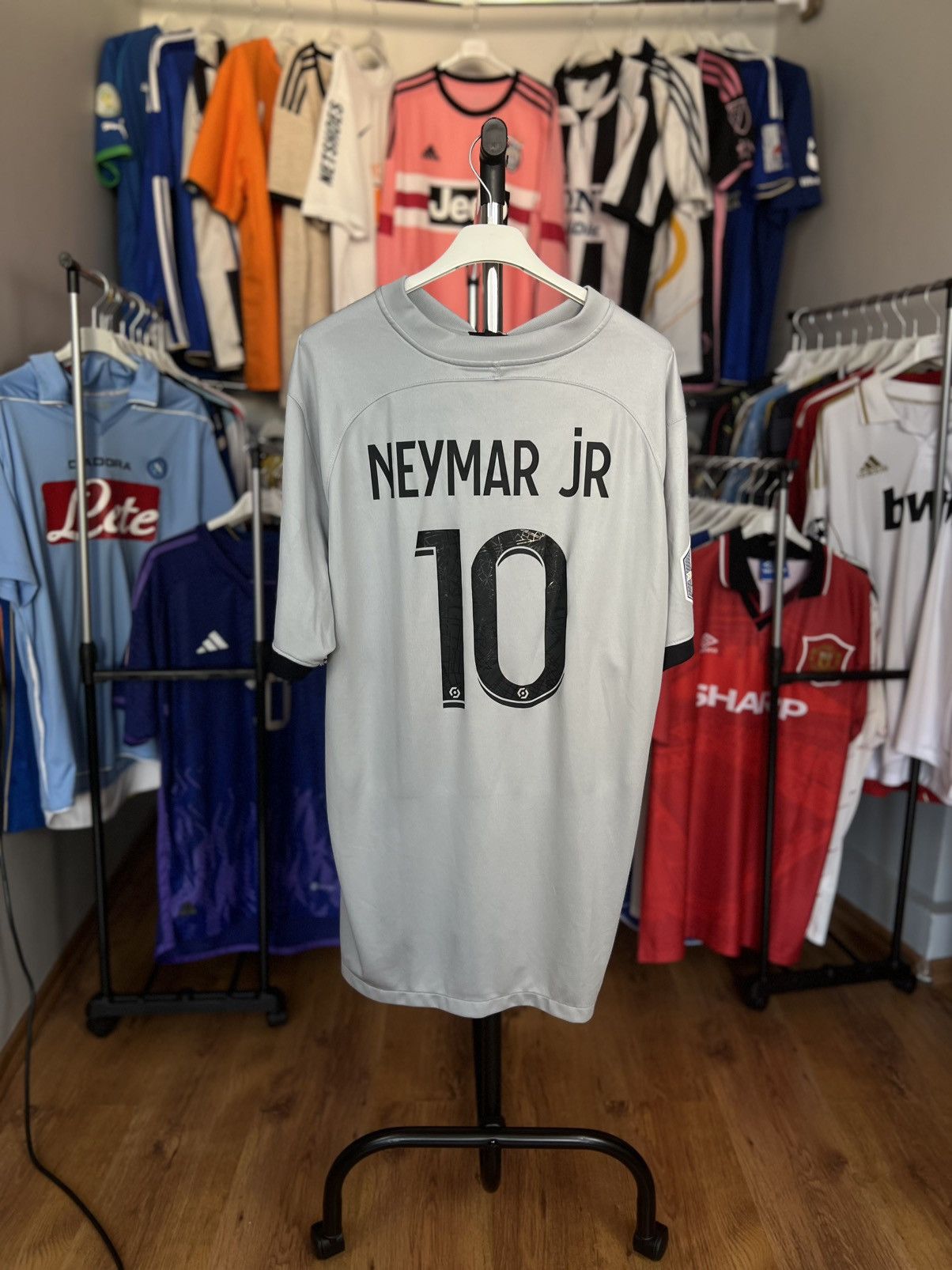 Nike Soccer Jersey Jordan PSG 2022/23 Neymar JR #10 Size US XL / EU 56 / 4 - 1 Thumbnail