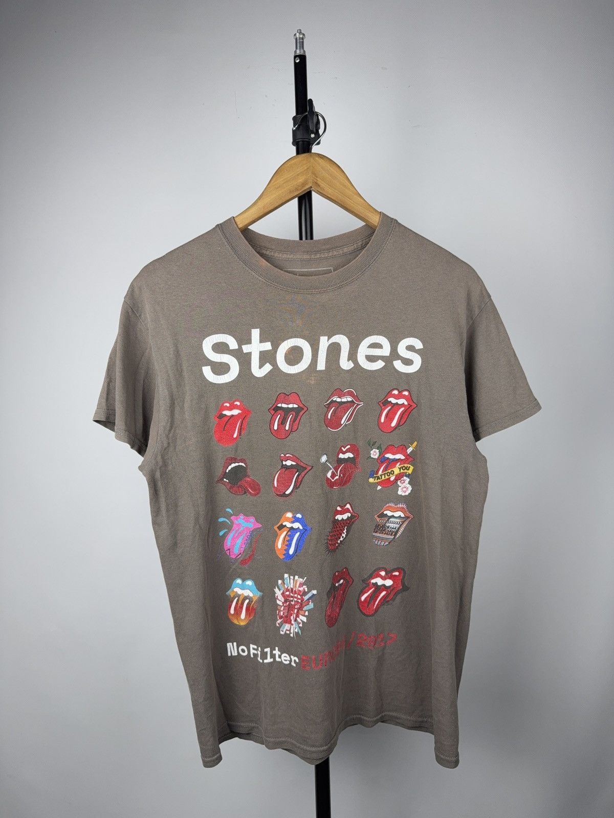 The Rolling Stones Rolling Stones No Filter Europe 2017 Rock Band Tour Tee M Size US M / EU 48-50 / 2 - 1 Thumbnail